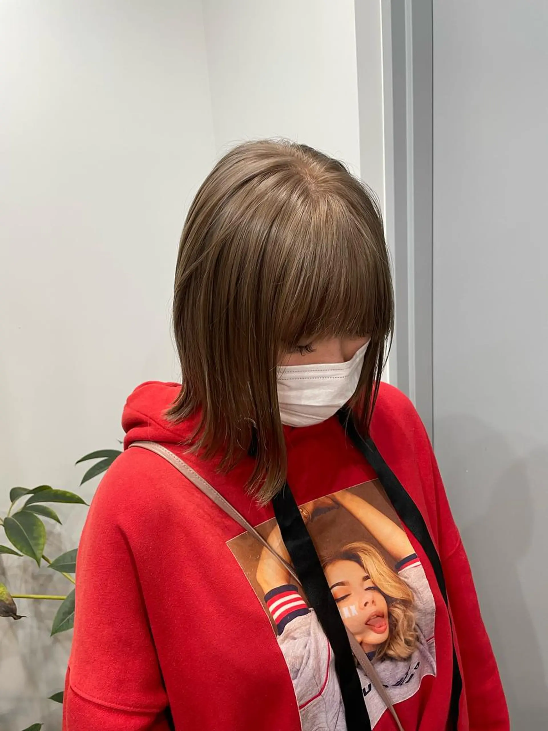 ミディアム カラー カット トリートメント ミルクティー× グレージュMOMOのヘアスタイル