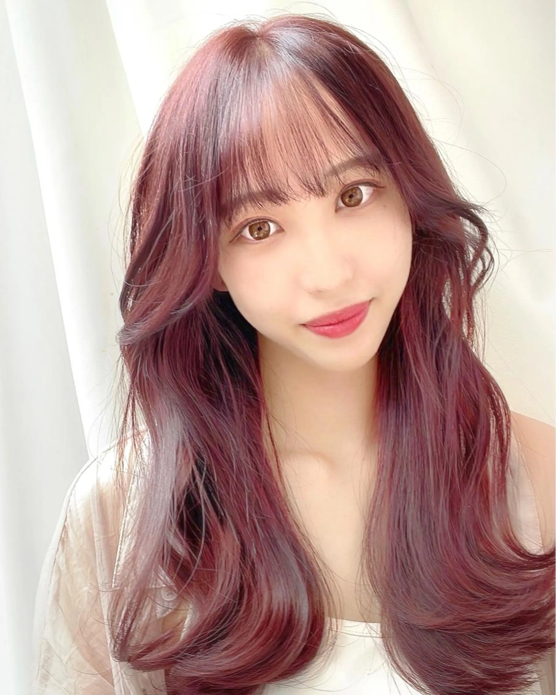 セミロング カラー ヘアアレンジ アディクシーカラー ベージュカラー 透明感カラー イヤリングカラー グレージュ 顔周り特化/韓国ヘア /レイヤー/吉野幸大のヘアスタイル