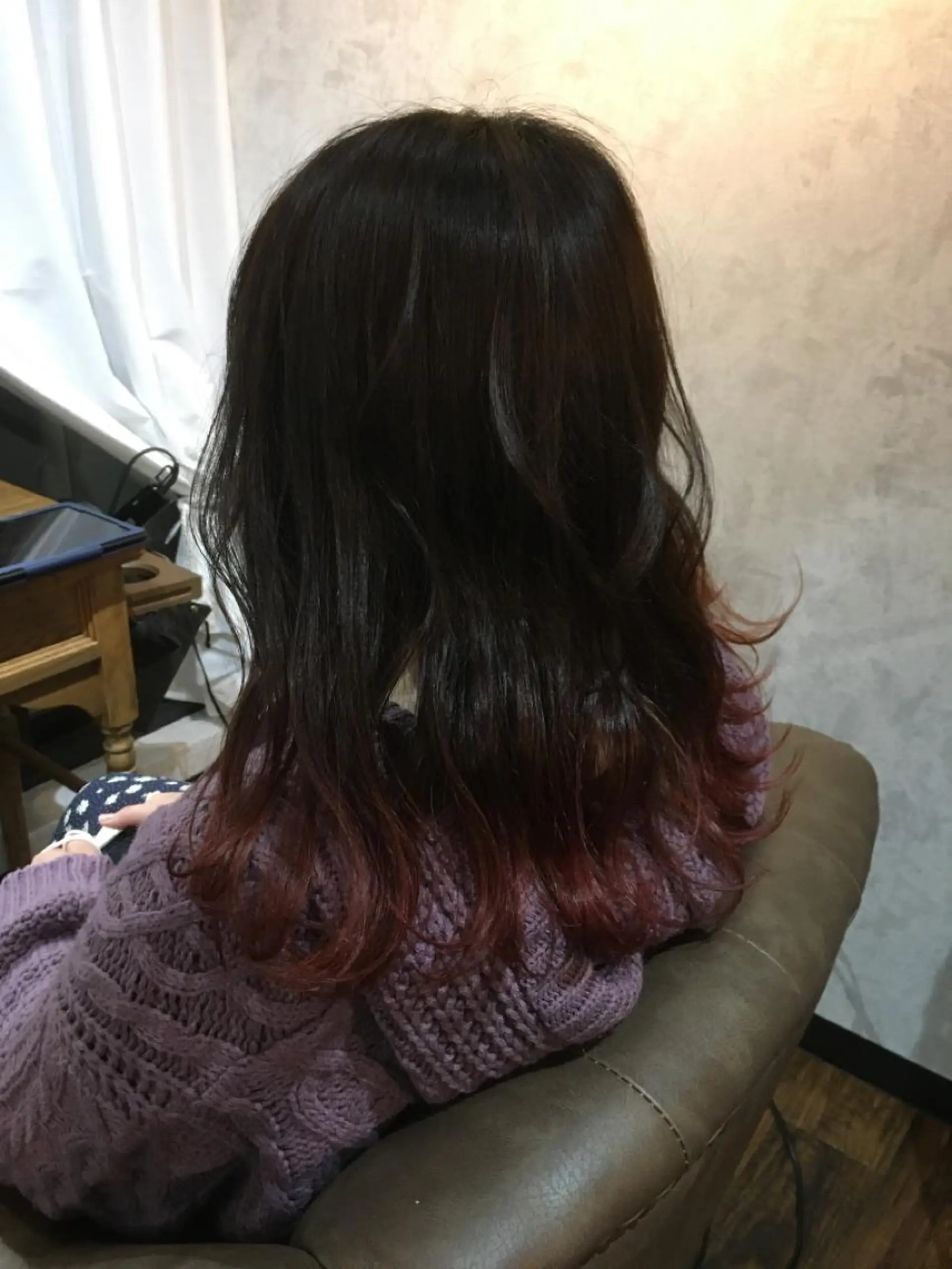 セミロング カラー ツイストスパイラル パーマ🟡KYOUのヘアスタイル