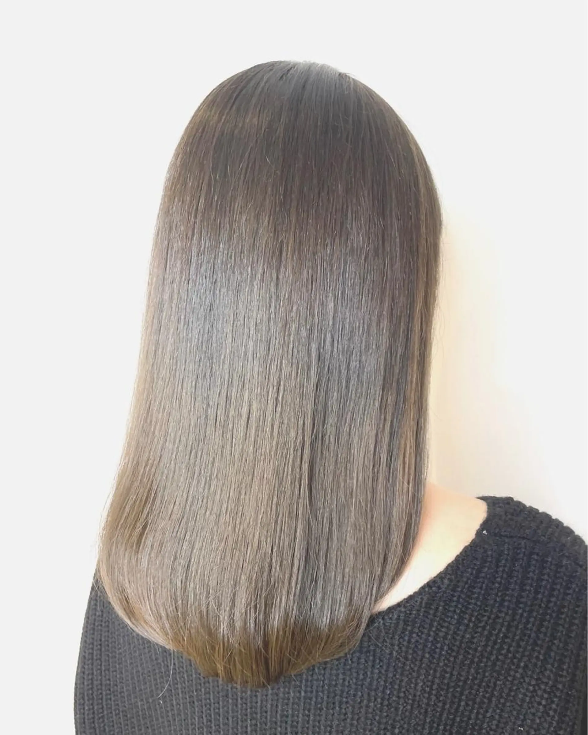 セミロング SALOWIN 表参道所属・シンカ 表参道のヘアスタイル