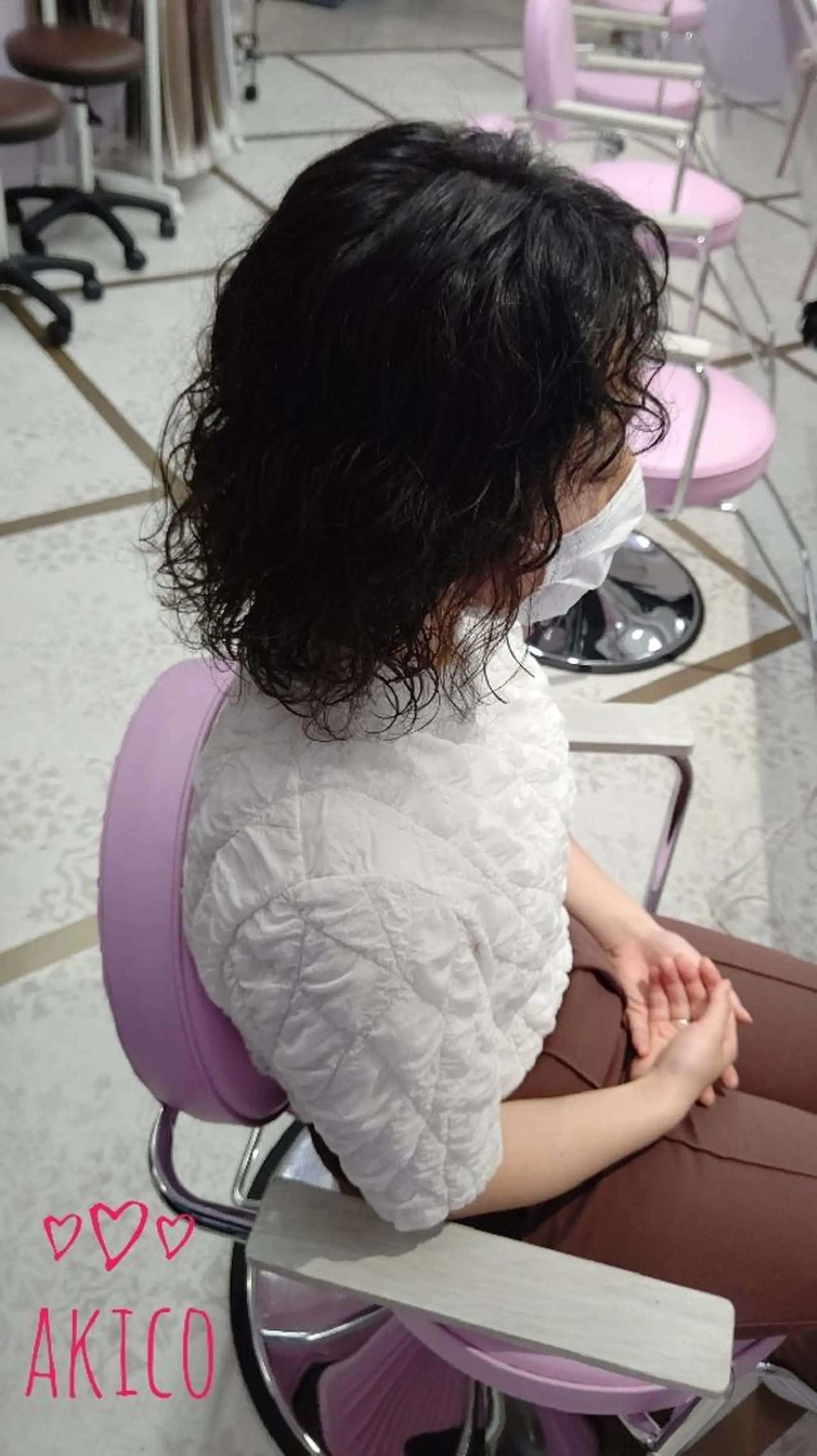 セミロング パーマ セミロングパーマ スパイラルパーマ パーマ LUXBE GALLERY なんば駅前店所属・ラックスビーギャラリ ー AKICOのヘアスタイル