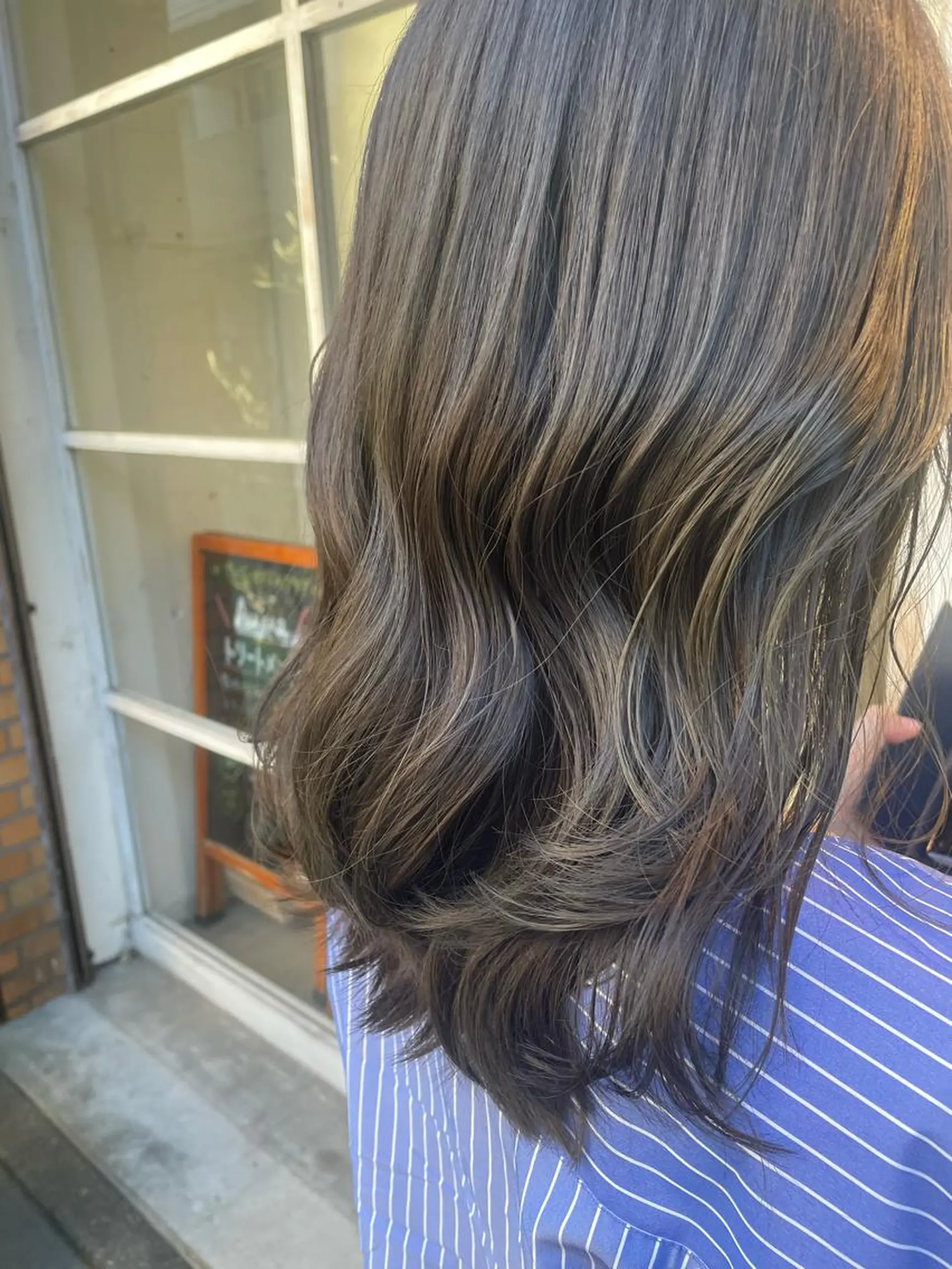 ミディアム アンサイ 成増のヘアスタイル