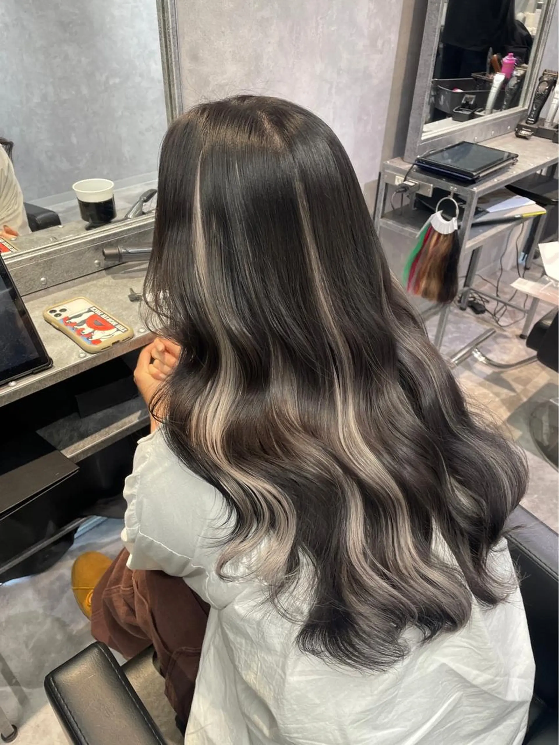 ロング カラー mimiiy梅田 中崎町ハイトーンのヘアスタイル