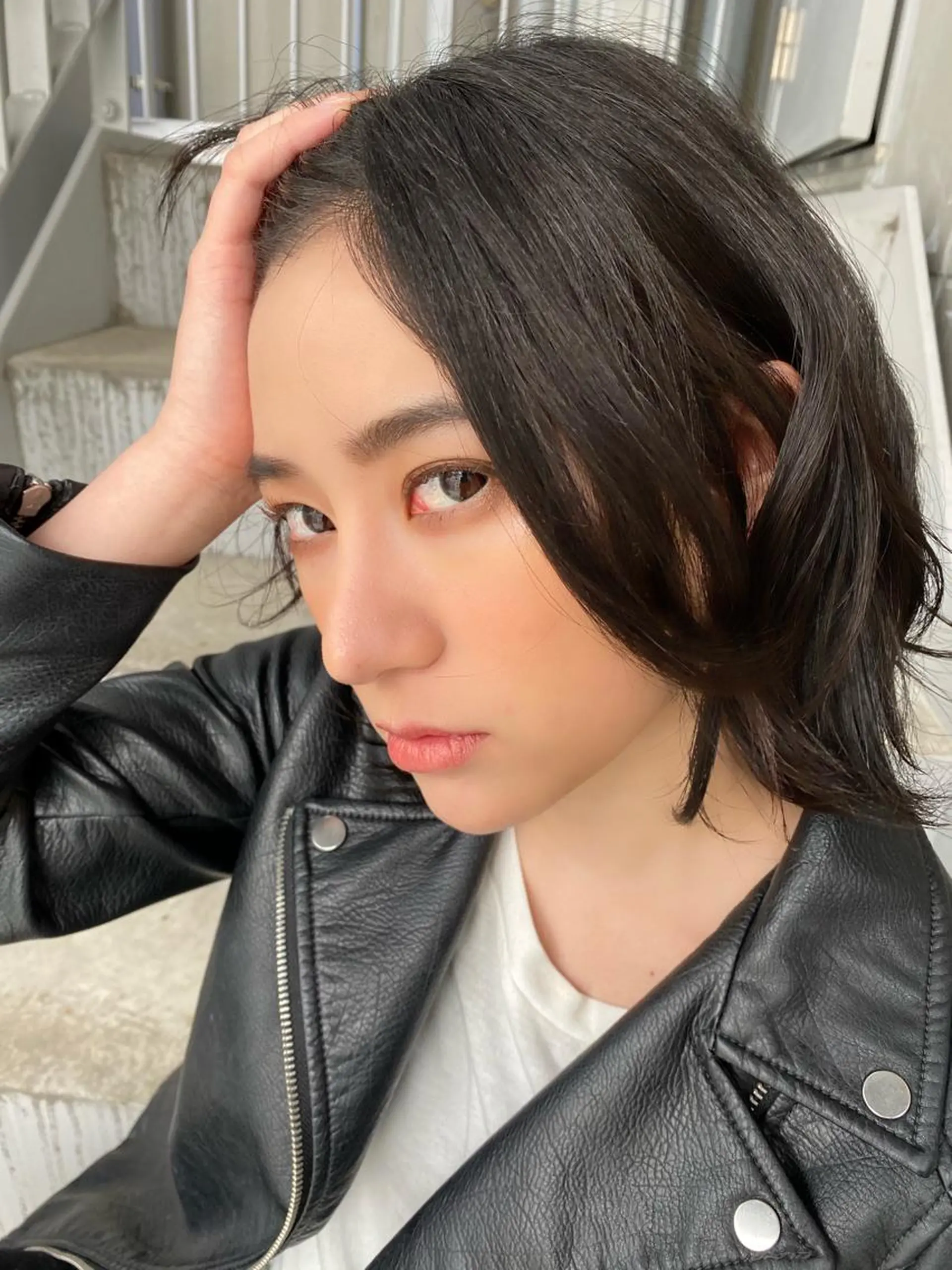 セミロング カラー かきあげバング たなか ちあきのヘアスタイル