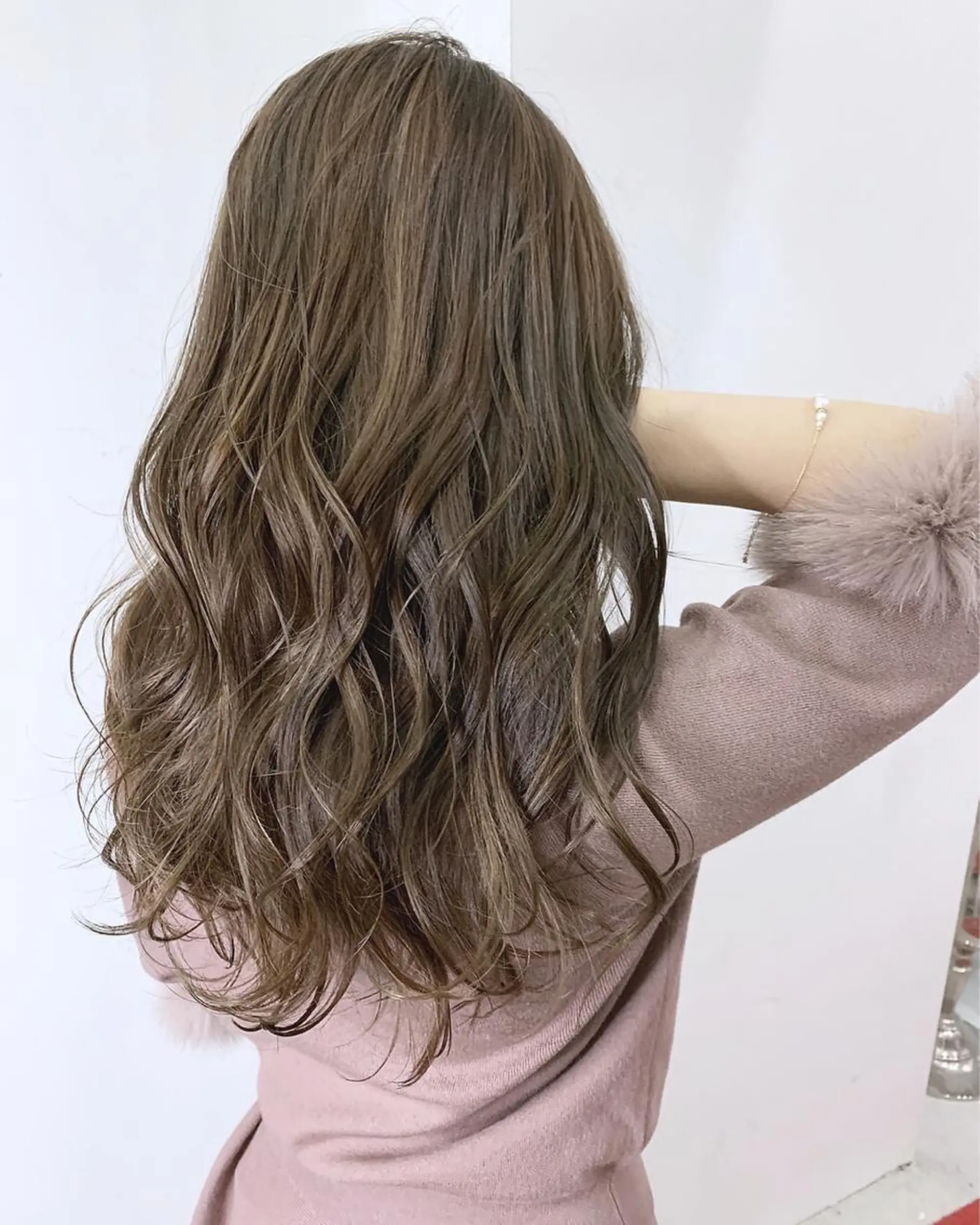 ロング カット トリートメント 👑圧倒的カラー👑 佐々木祐希のヘアスタイル