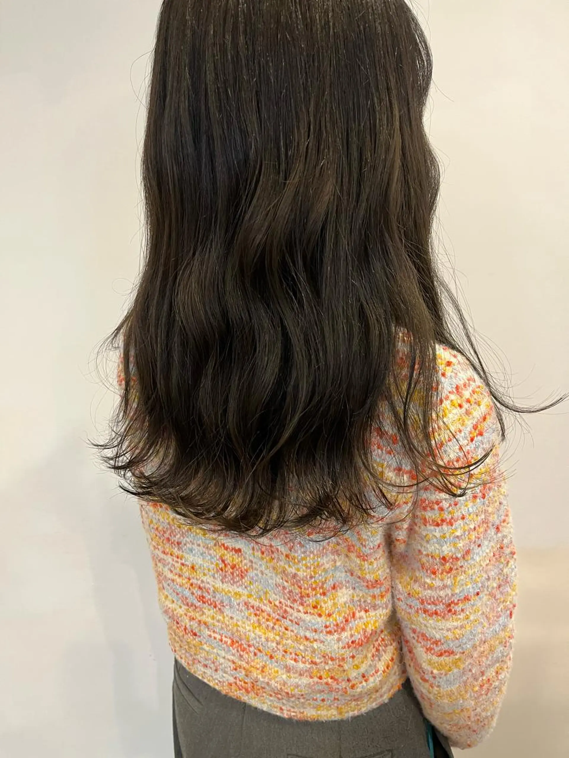 ロング フクシママユ / 柔らかカラーのヘアスタイル