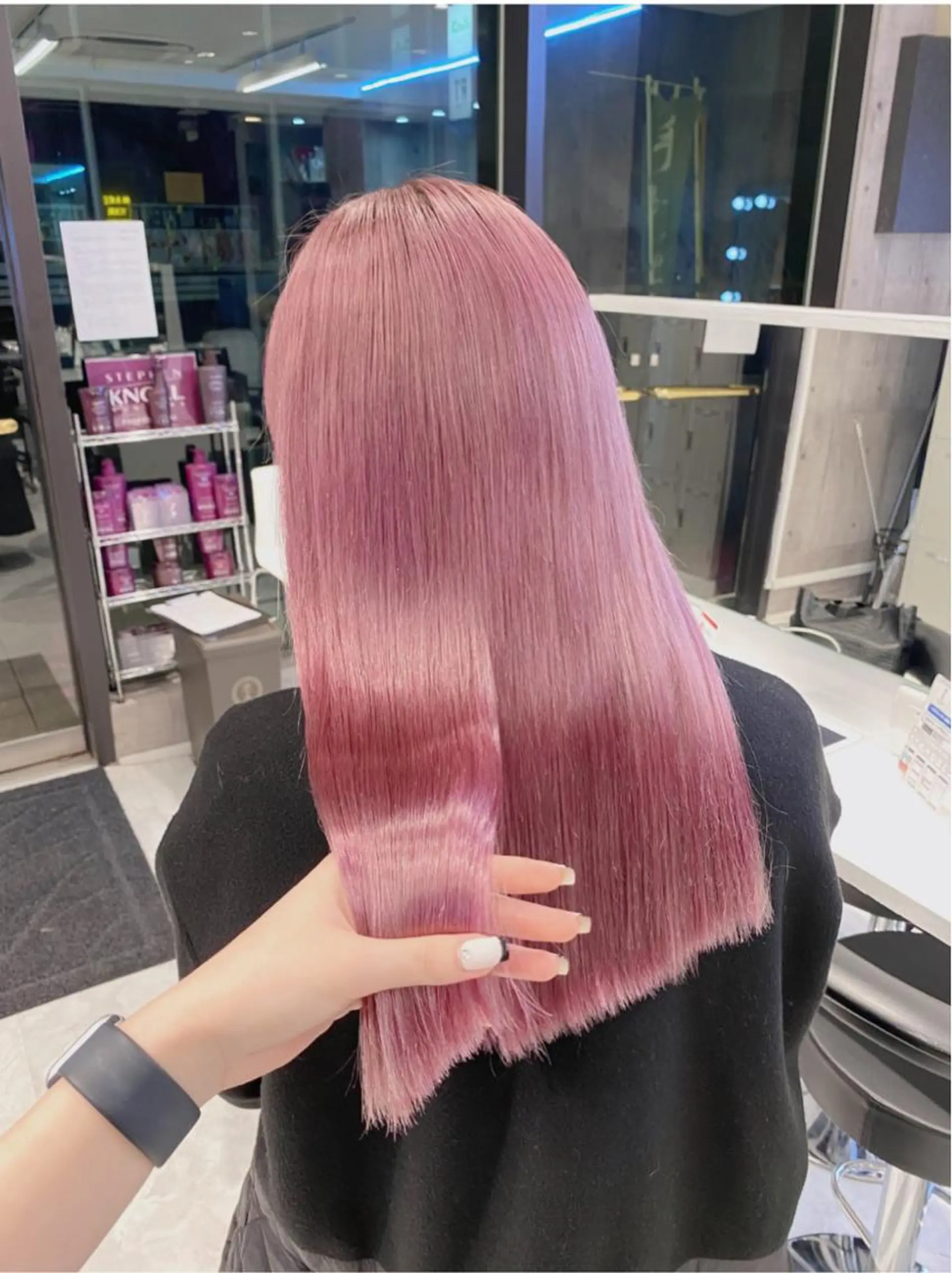 ロング カラー アッシュ アッシュグレー アッシュグレージュ バレイヤージュ ミストバング 韓国ヘア特化💍 tiam💍ブリーチのヘアスタイル