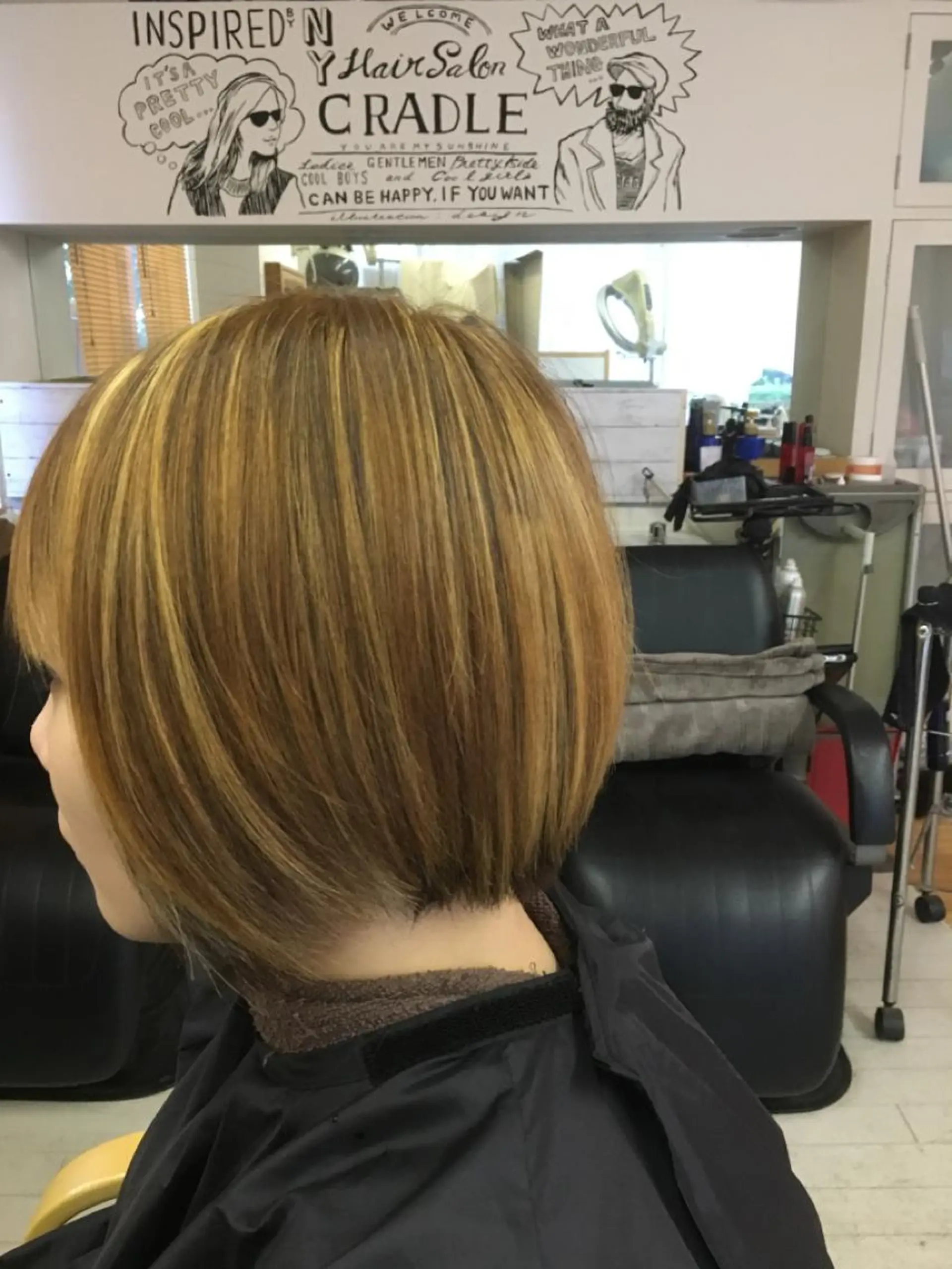 ミディアム カラー CRADLE Takeuchiのヘアスタイル