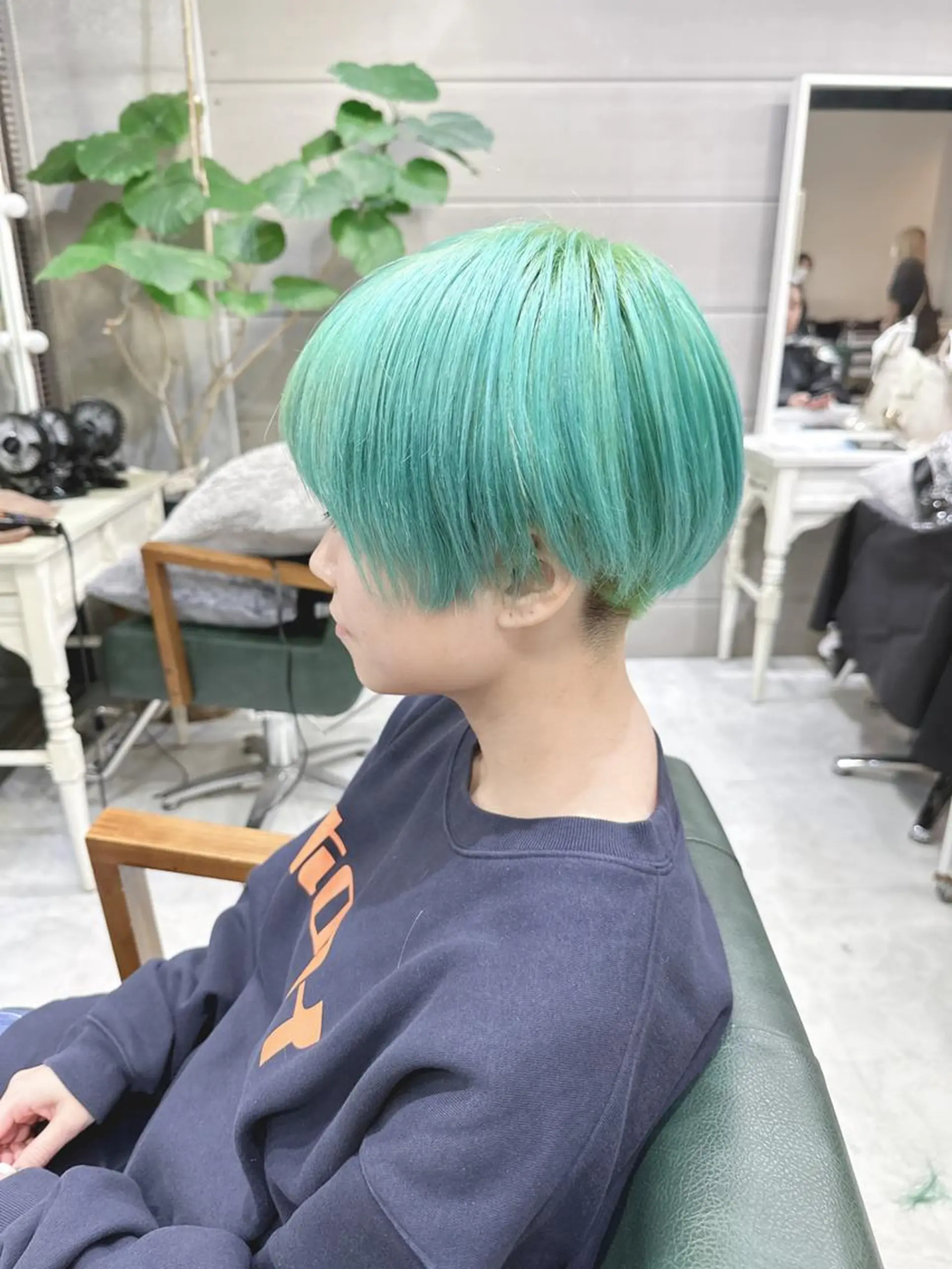 ショート カラー ブリーチ ミント ミントグリーン モテ髪透明感❤️ デイズヘアカラーのヘアスタイル