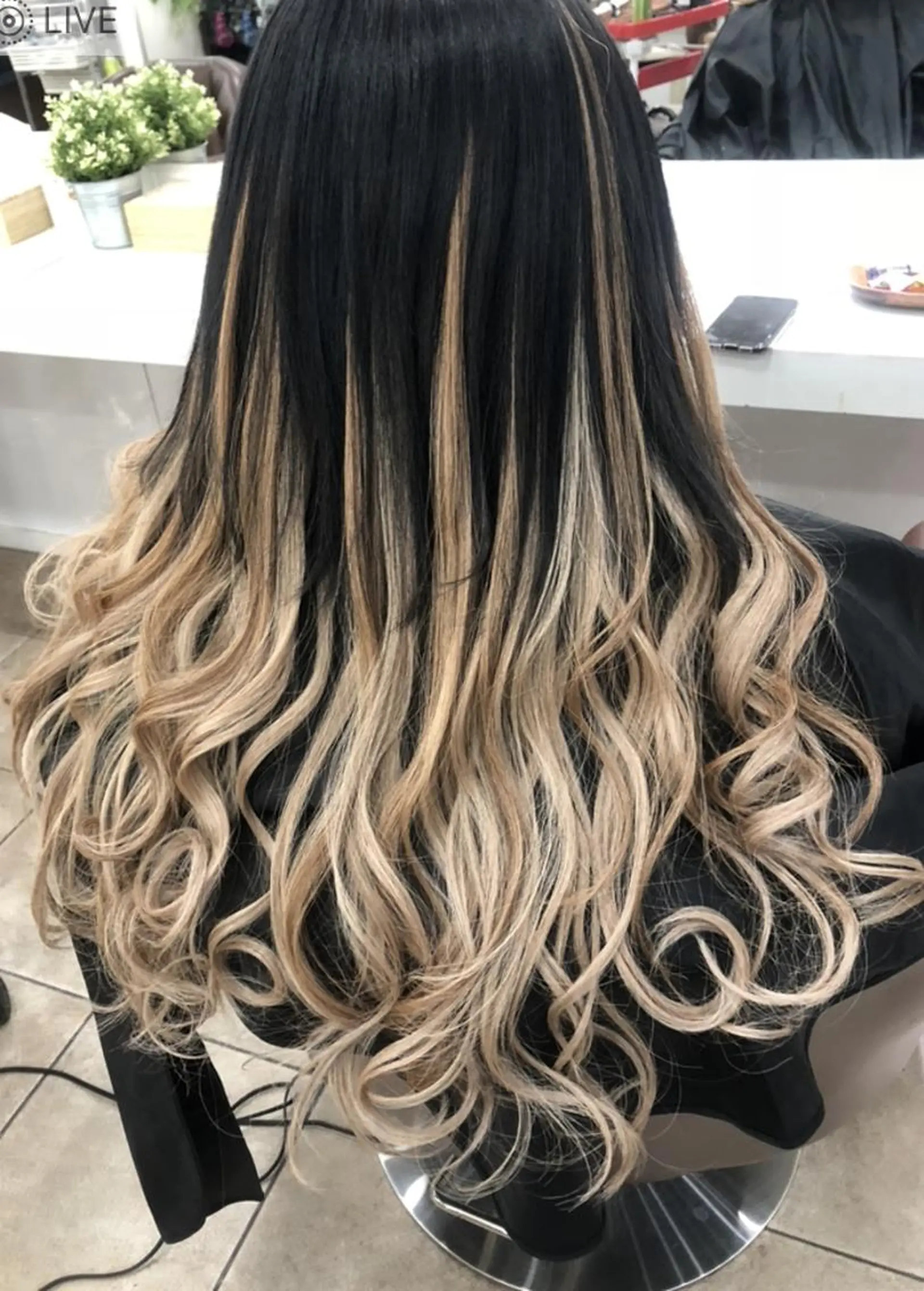 ミディアム カラー 🐥こ ま🐥のヘアスタイル