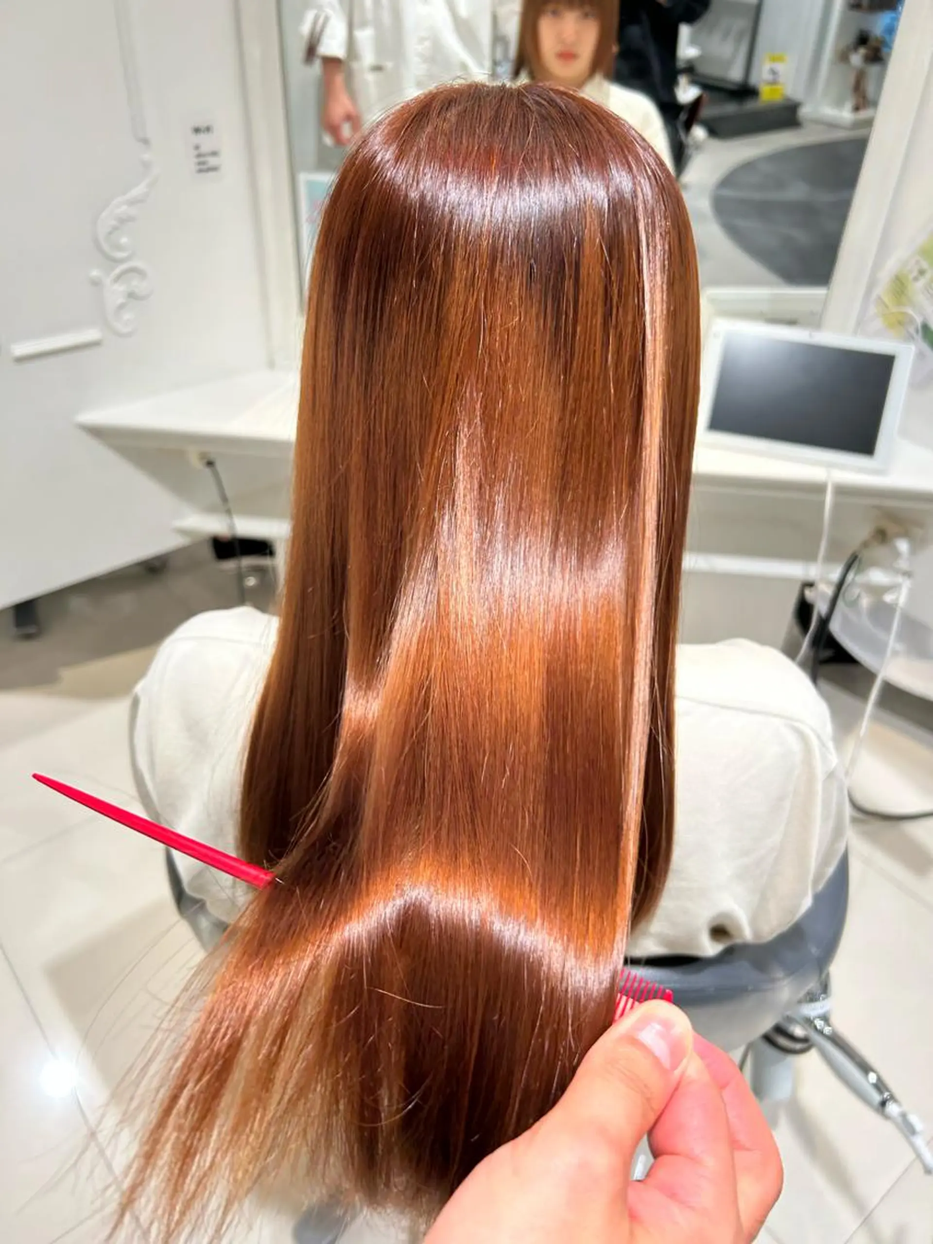 ロング 伊熊 杏花のヘアスタイル