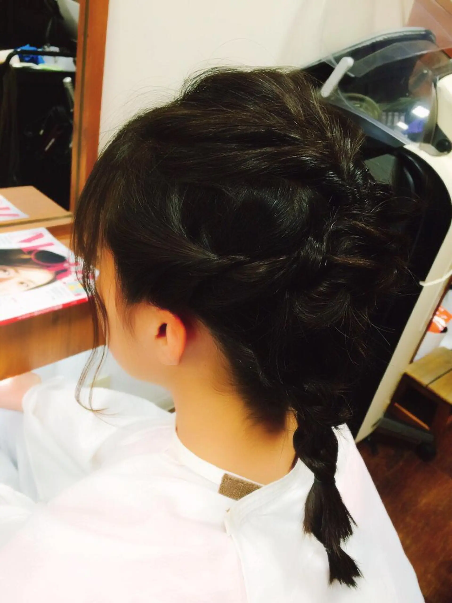 ミディアム ヘアアレンジ 三つ編み 大野 まゆのヘアスタイル