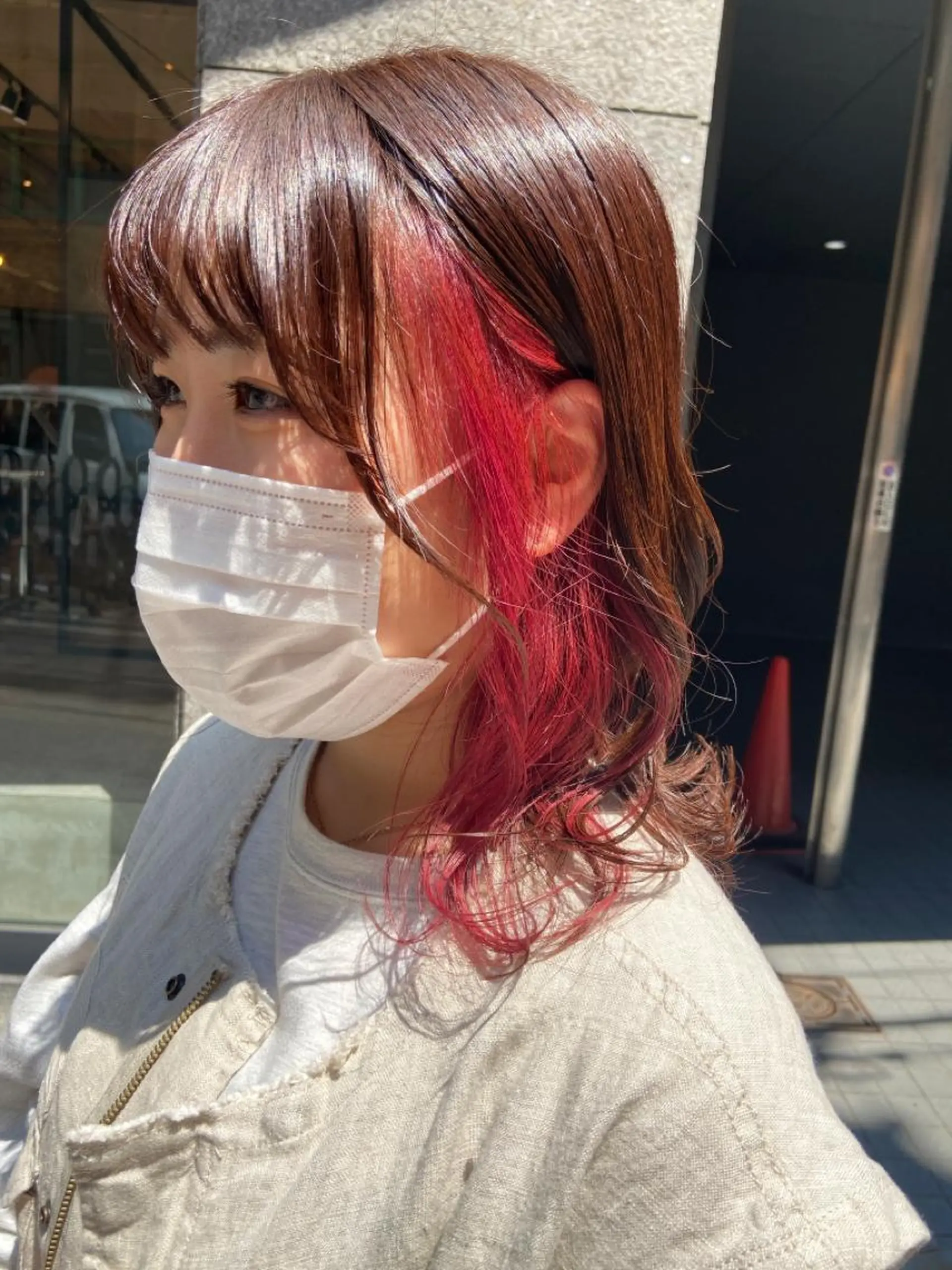 ミディアム カラー イヤリングカラー ピンクカラー ノイシキ サキのヘアスタイル