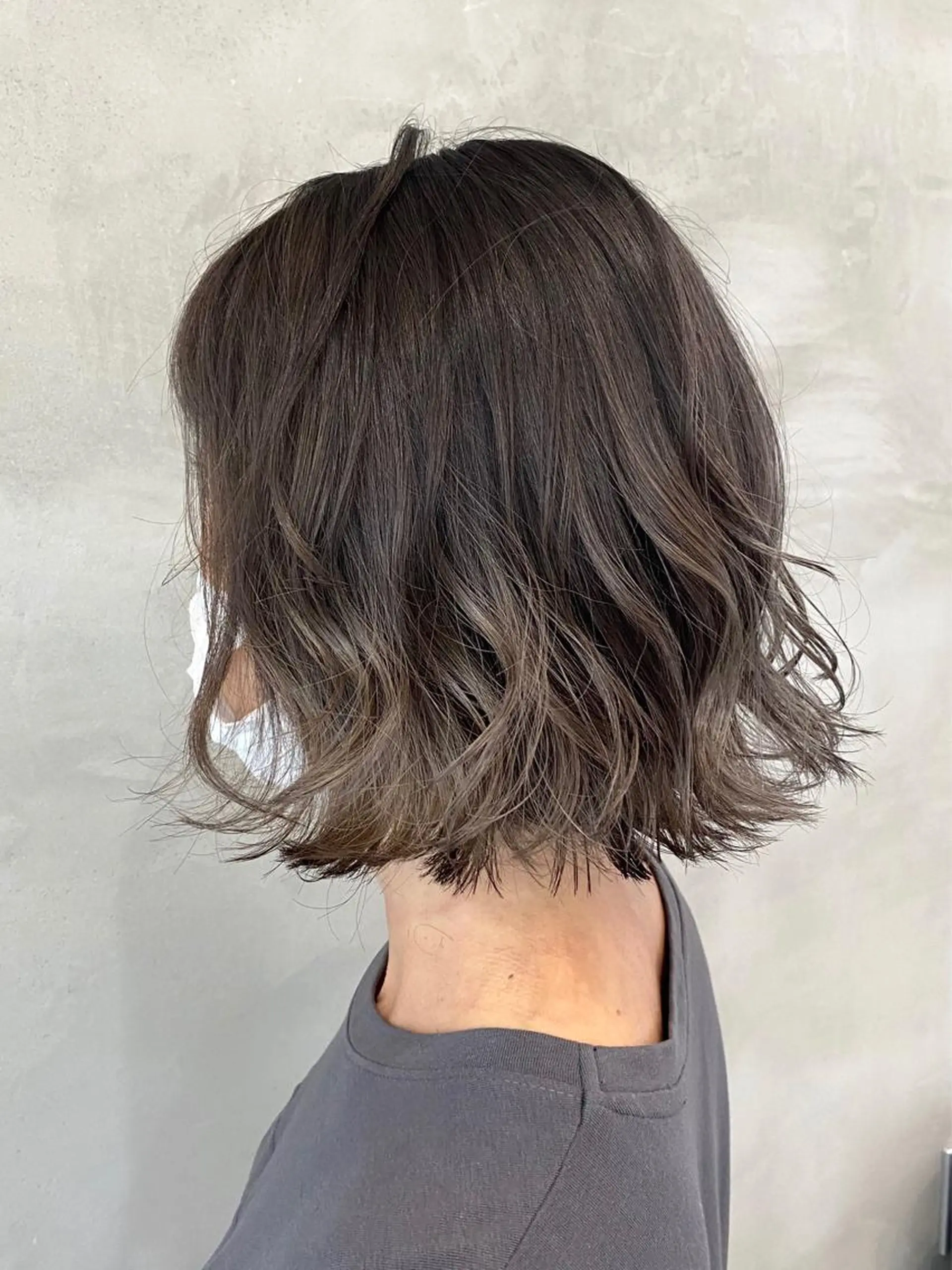 ショート カラー ブリーチ グラデーションカラー ヘアカラー トリートメント 🫧透明感カラー🫧 OIKAWAのヘアスタイル