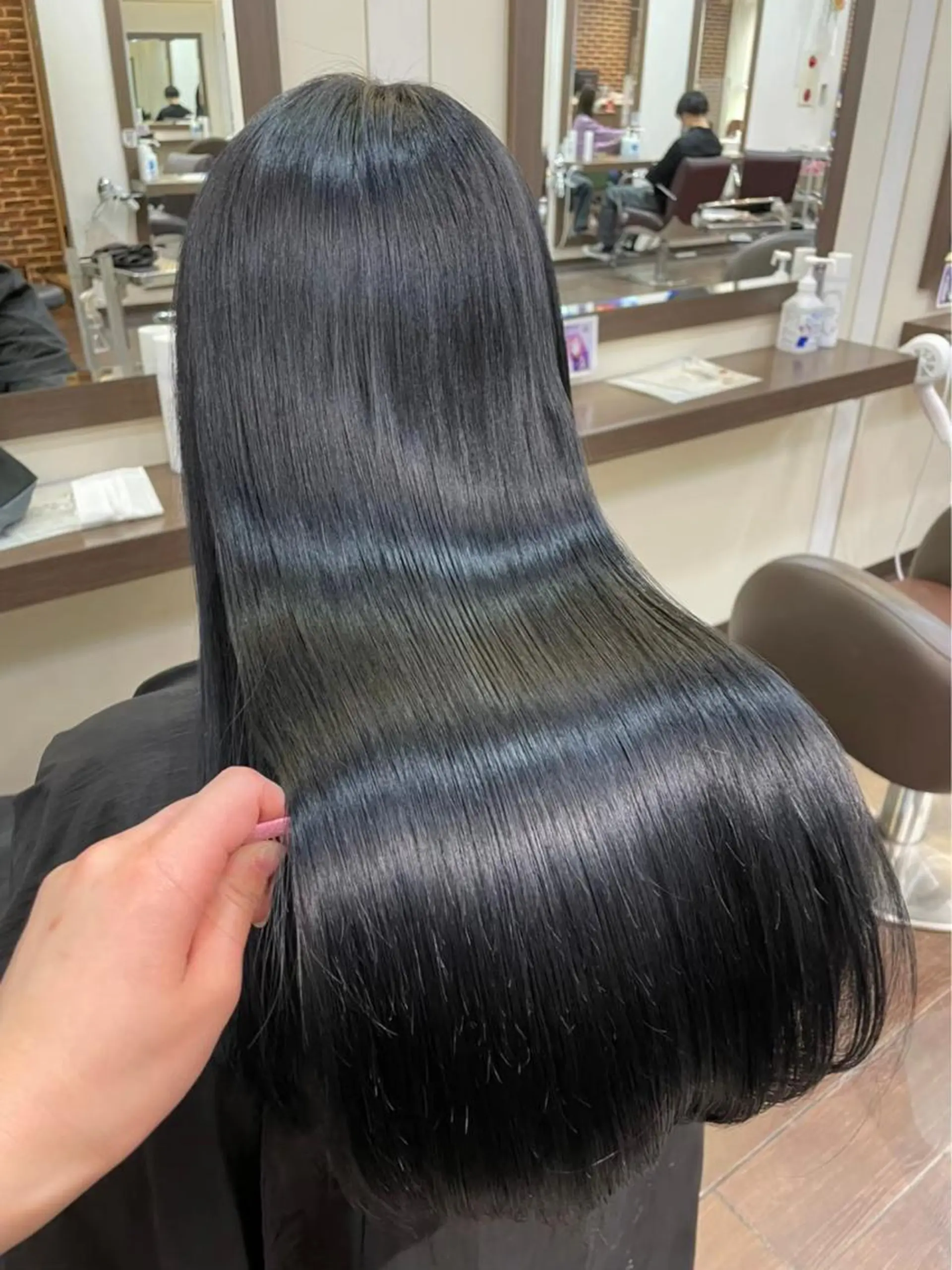 セミロング カラー ブリーチ ケアブリーチ 透明感カラー デザインカラー ダブルカラー メンズ特化/マツエク AYAKA🌙のヘアスタイル