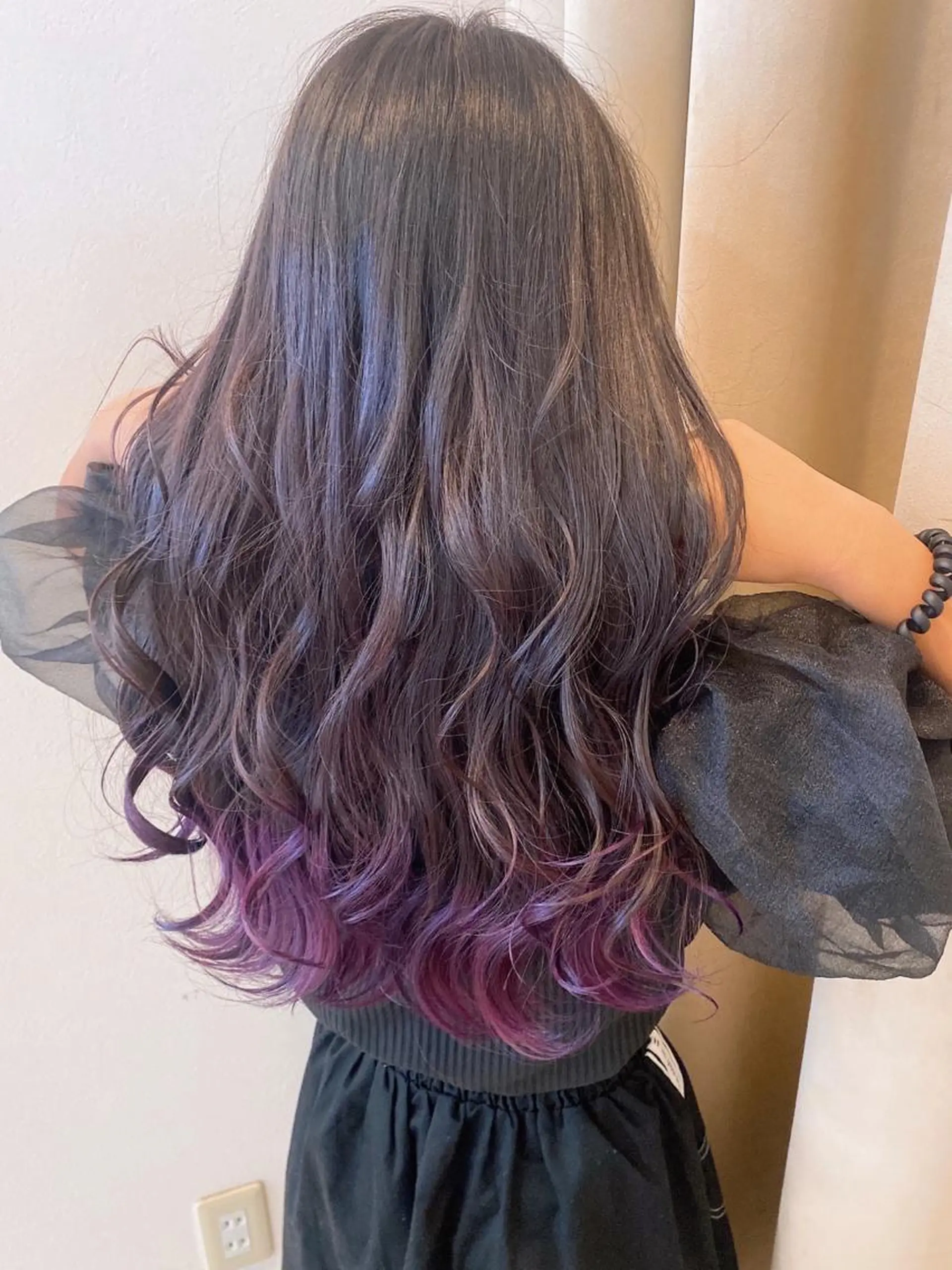 ロング カラー ヘアアレンジ グラデーションカラー バイオレットカラー エクステ＆カラー 特化F-card上通のヘアスタイル