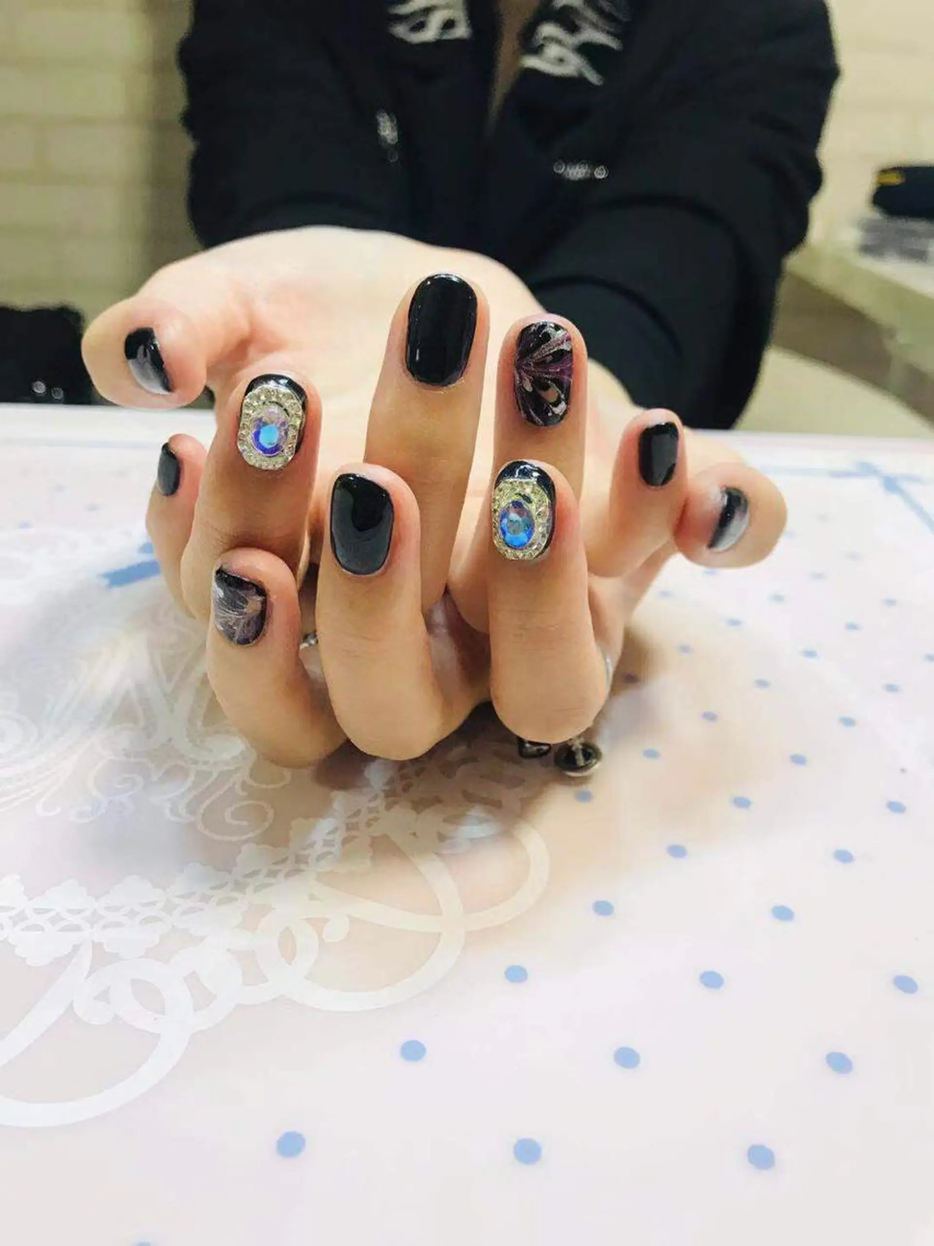 ネイル Chiara チップ長さ出しのネイルデザイン