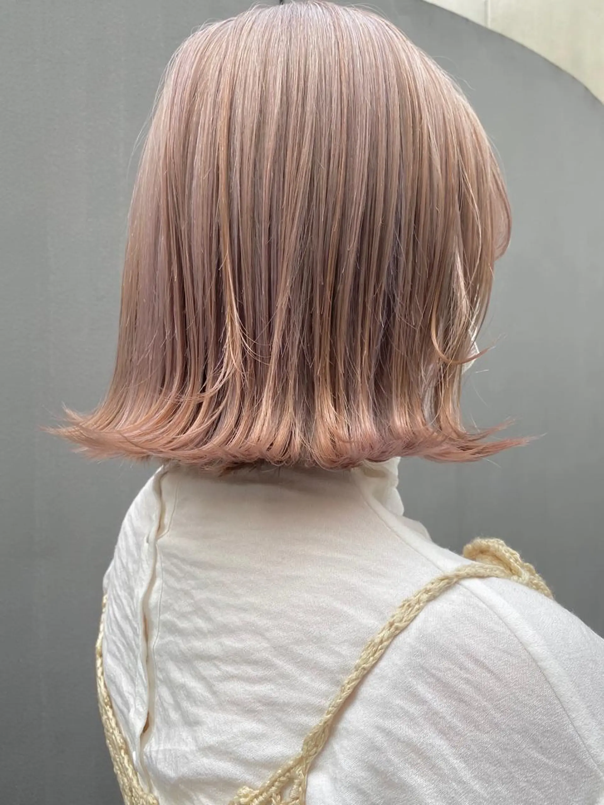 ショート カラー ヘアアレンジ ハイトーン/ ボブ 中村麟のヘアスタイル