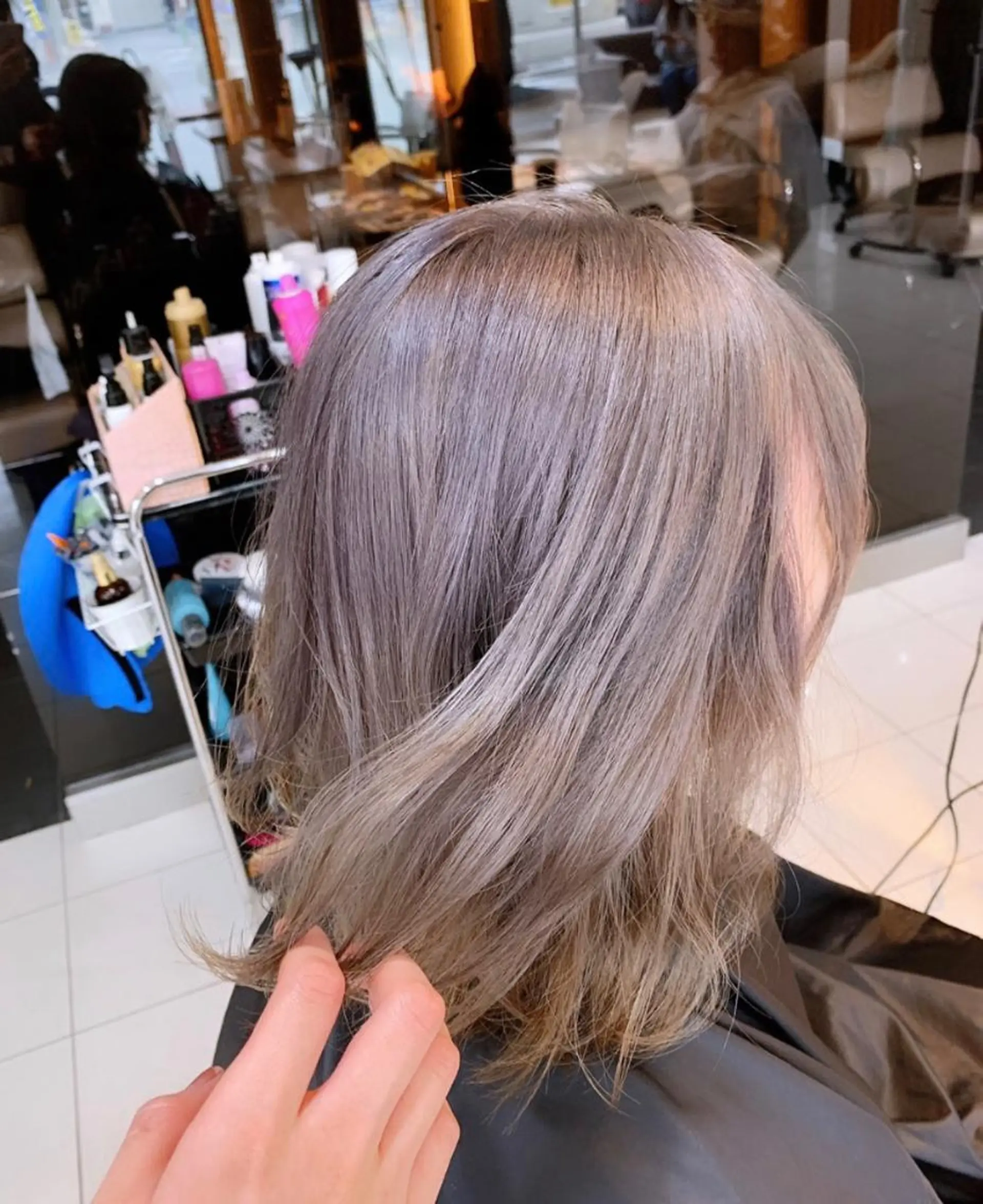 ミディアム アッシュ 白髪女性専門店竹内 涼乃のヘアスタイル