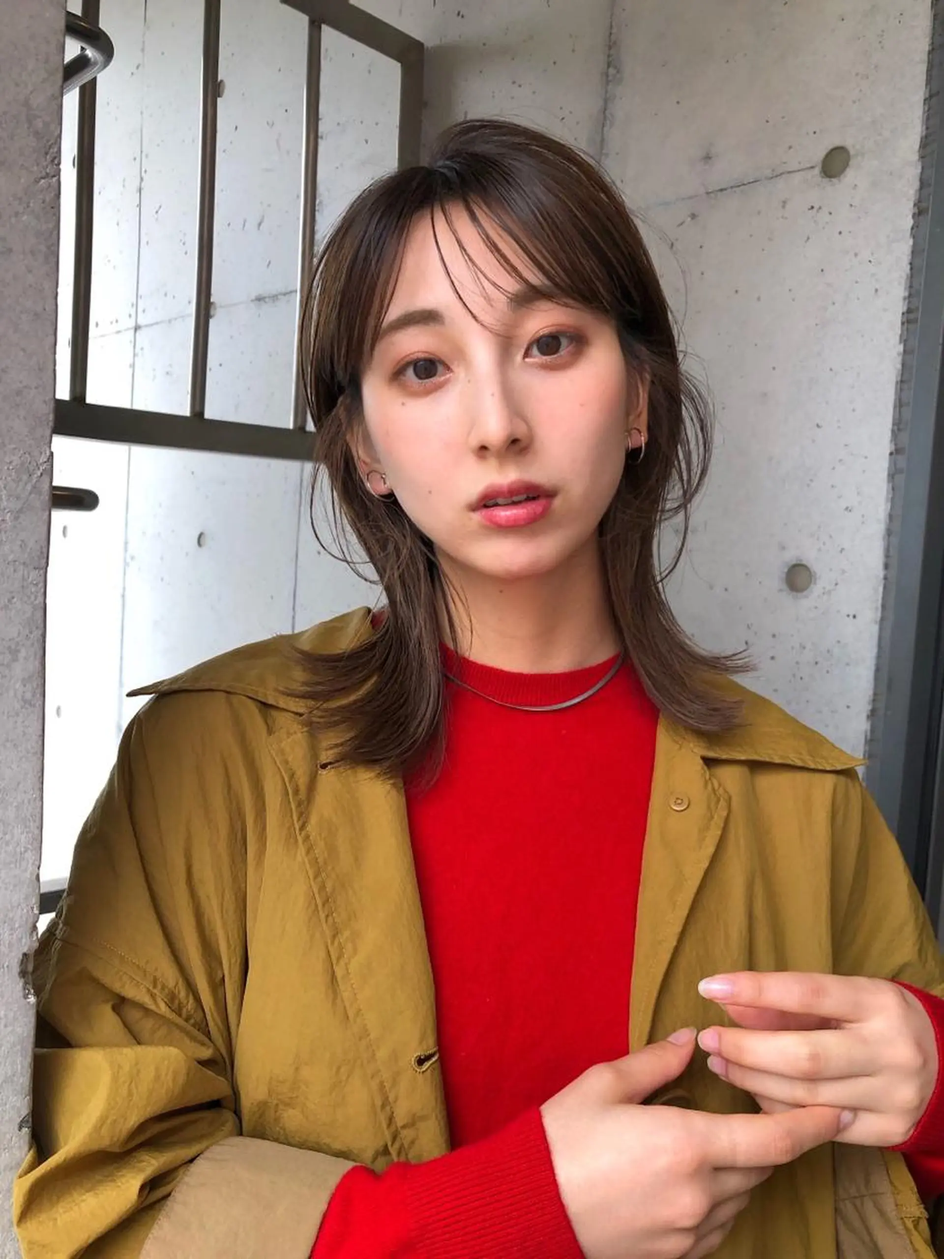 ミディアム カラー 外ハネヘア カット ヘアカラー トリートメント トレンドヘア🌿 chinariのヘアスタイル