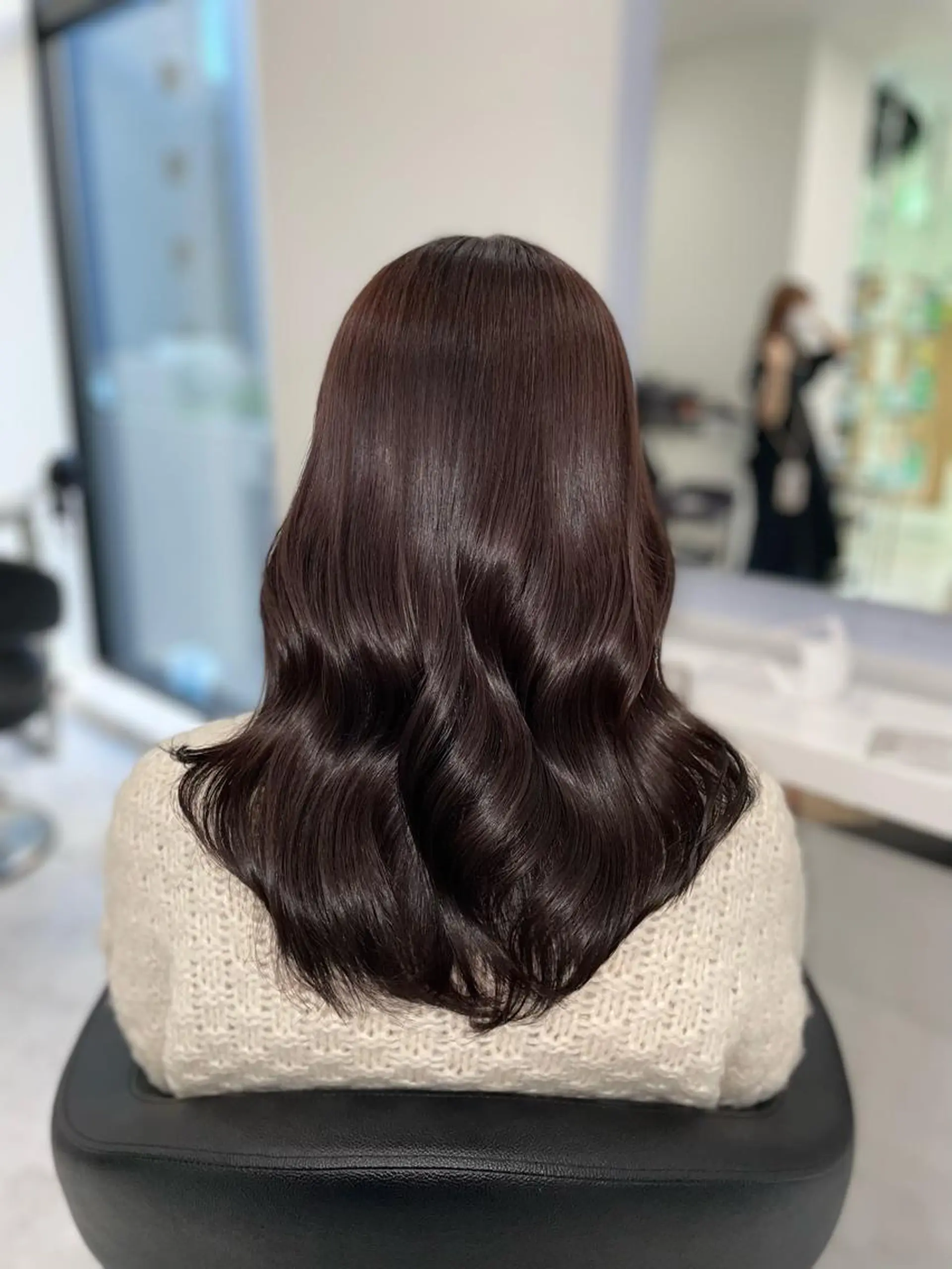 セミロング カラー ヘアアレンジ Ella所属・nana【艶髪】/ レイヤー/縮毛矯正のヘアスタイル