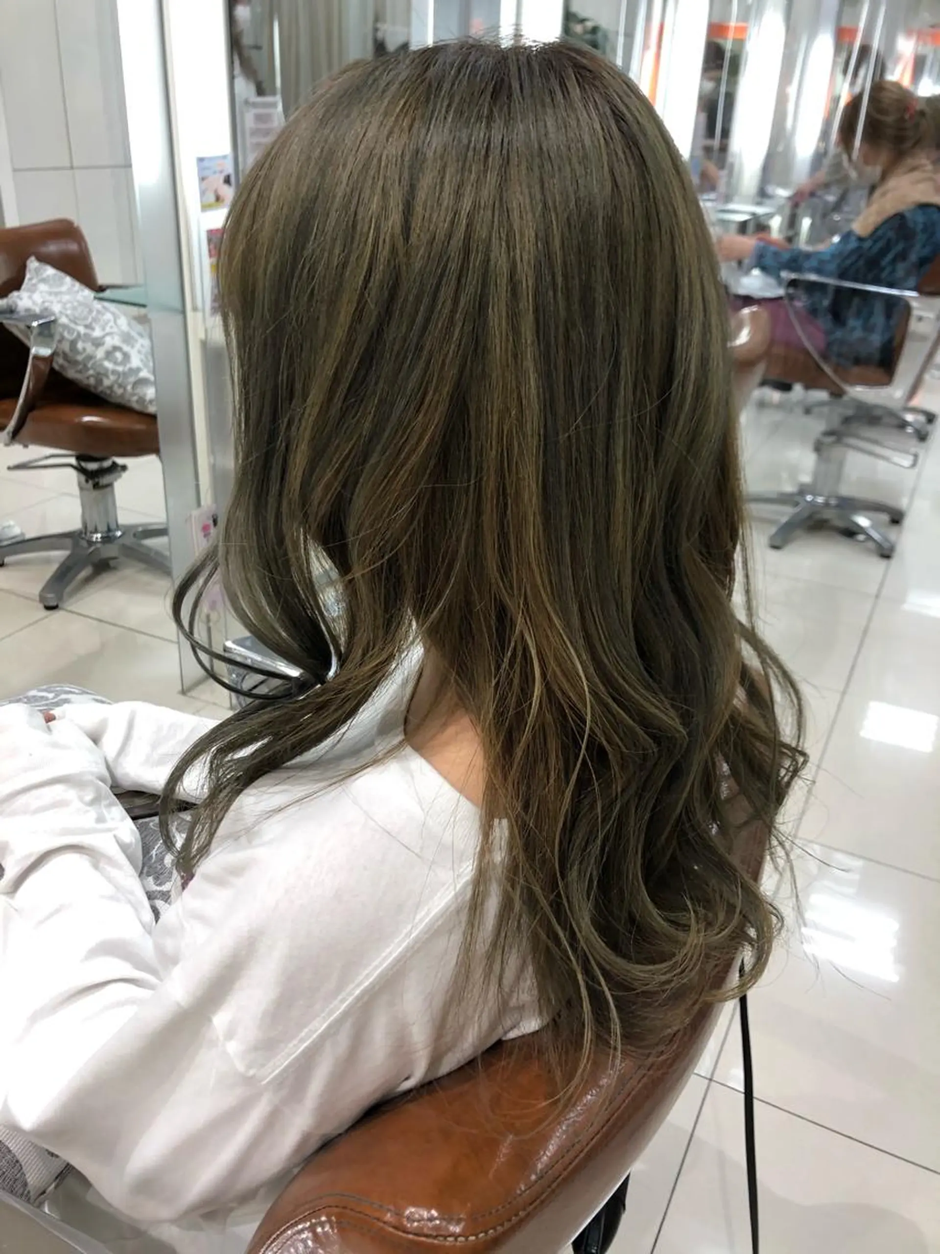 カラー 下四日市 翠のヘアスタイル