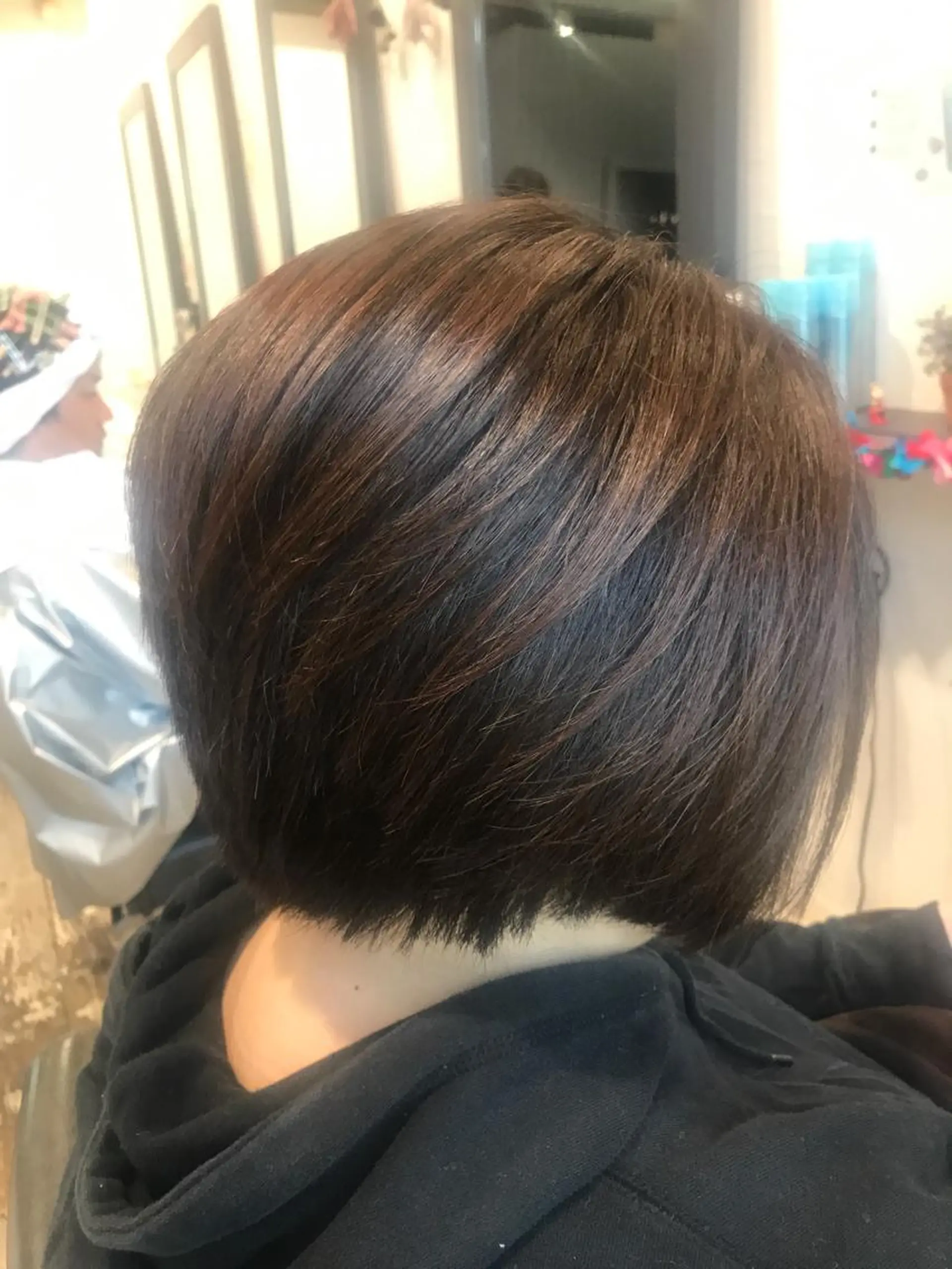 ショート カラー 水原 恵莉香のヘアスタイル