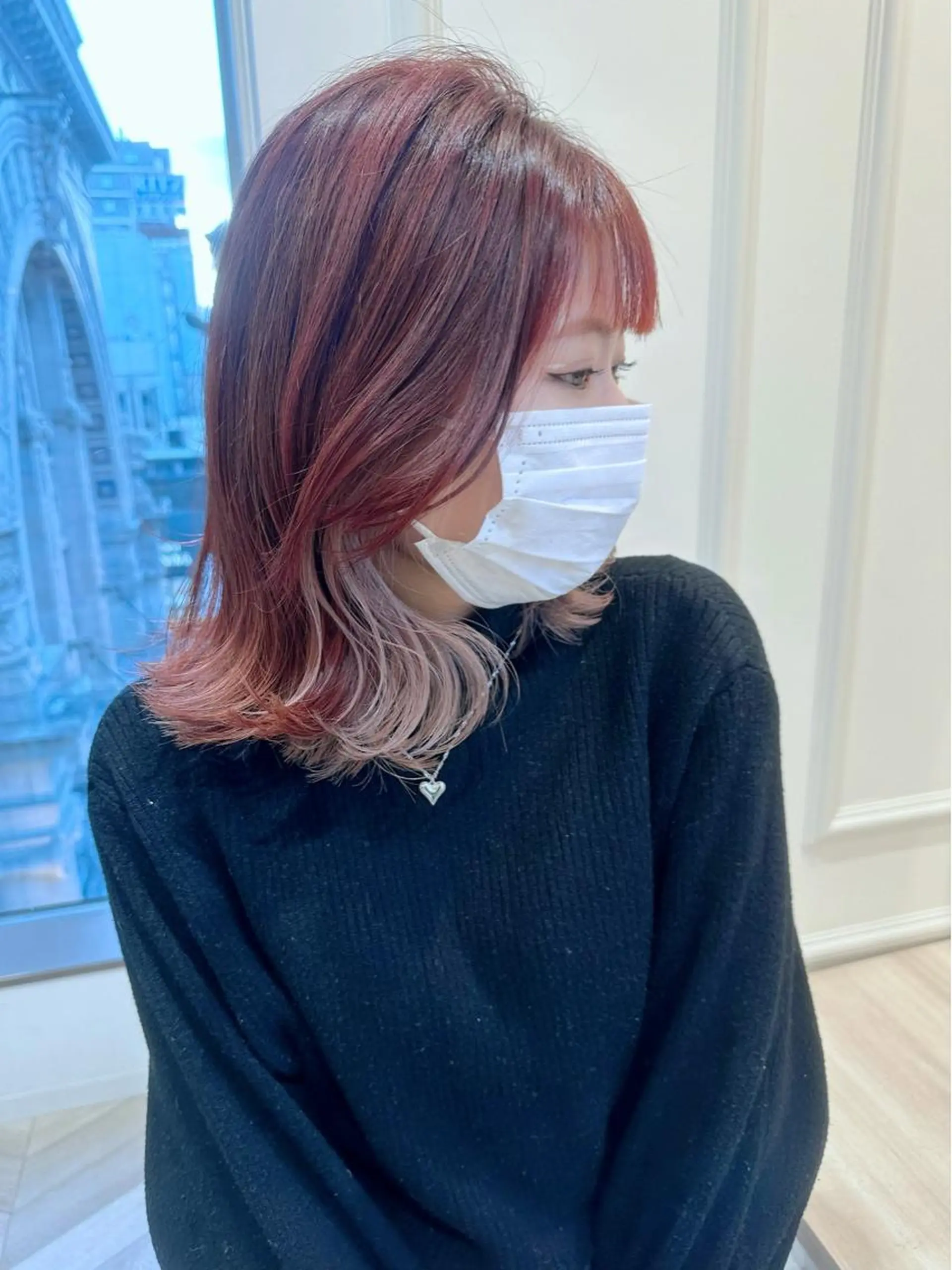 ミディアム カラー カット ヘアカラー ベージュ/インナー カラー🤍Rieのヘアスタイル