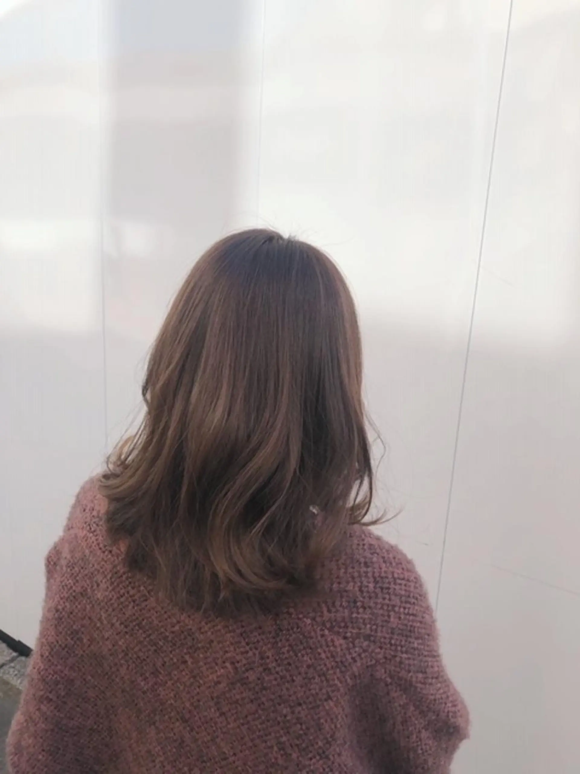 ミディアム カラー アッシュ ラベンダーカラー ラベンダーアッシュ レイヤーカット カット ヘアカラー トリートメント Joshua / 素髪改善のヘアスタイル