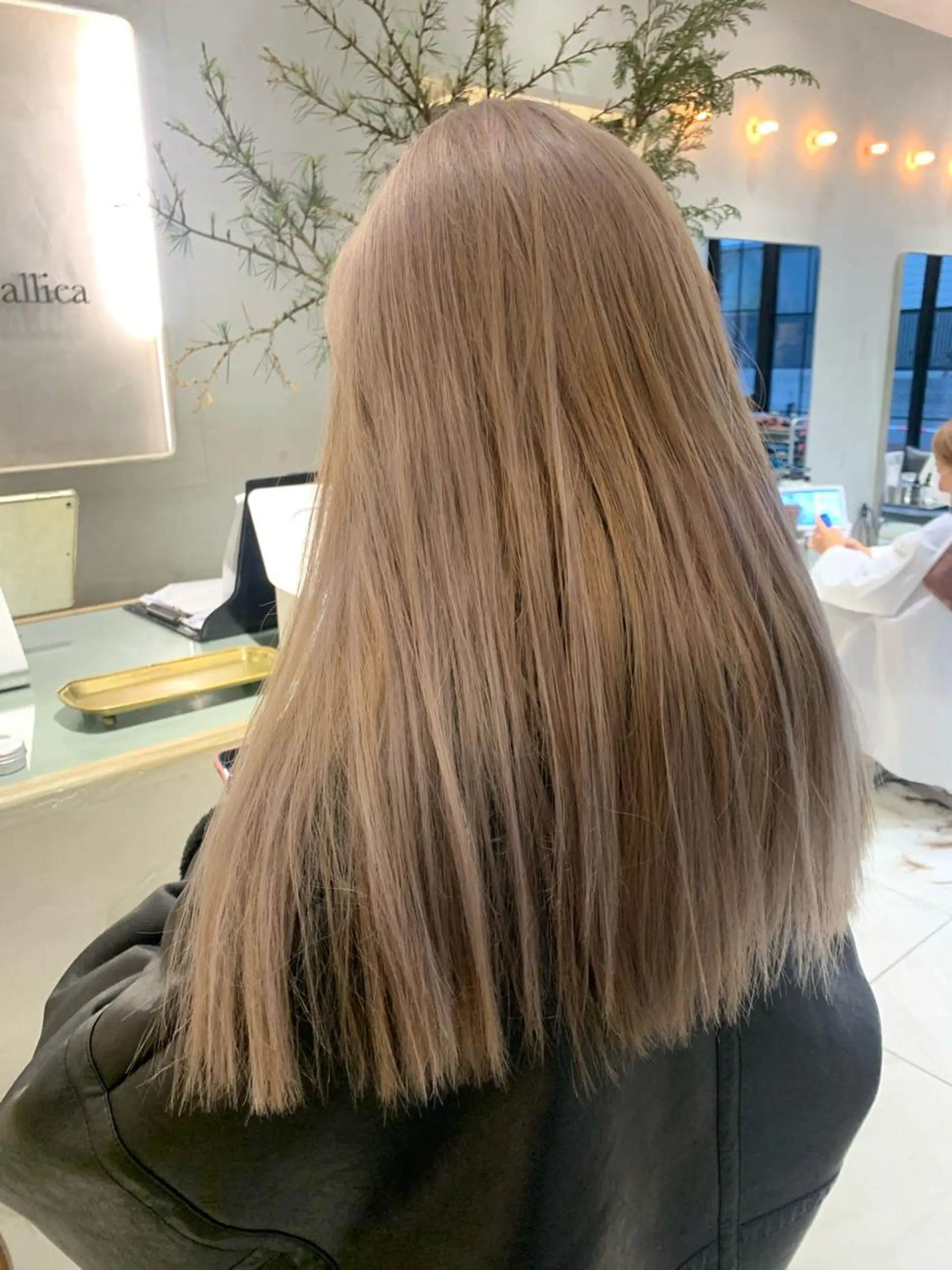 カラー ラベンダー/レイヤー スタイル🤎mamiのヘアスタイル