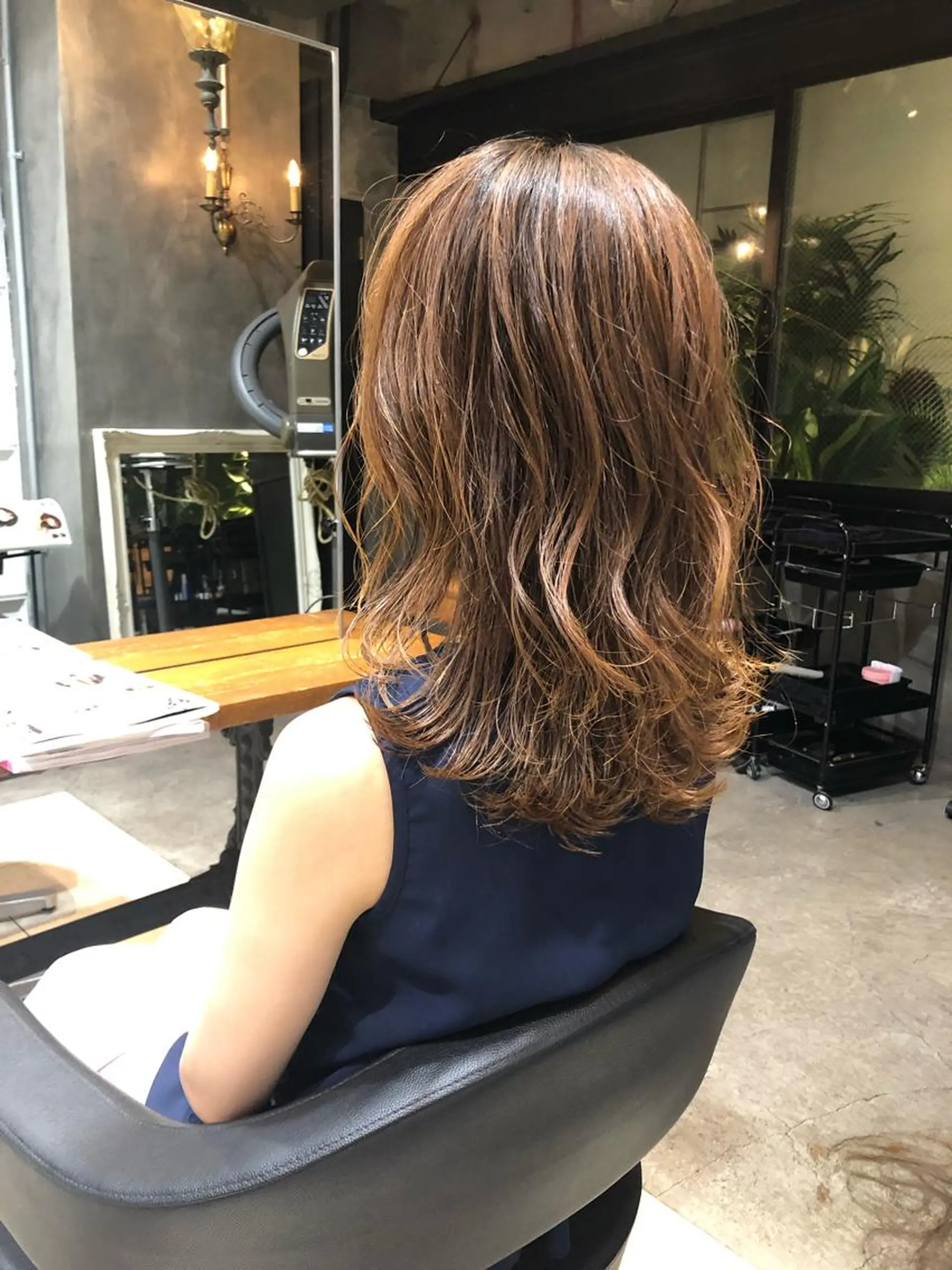 ミディアム マンツーマン／韓国 ヘア‎Amiのヘアスタイル