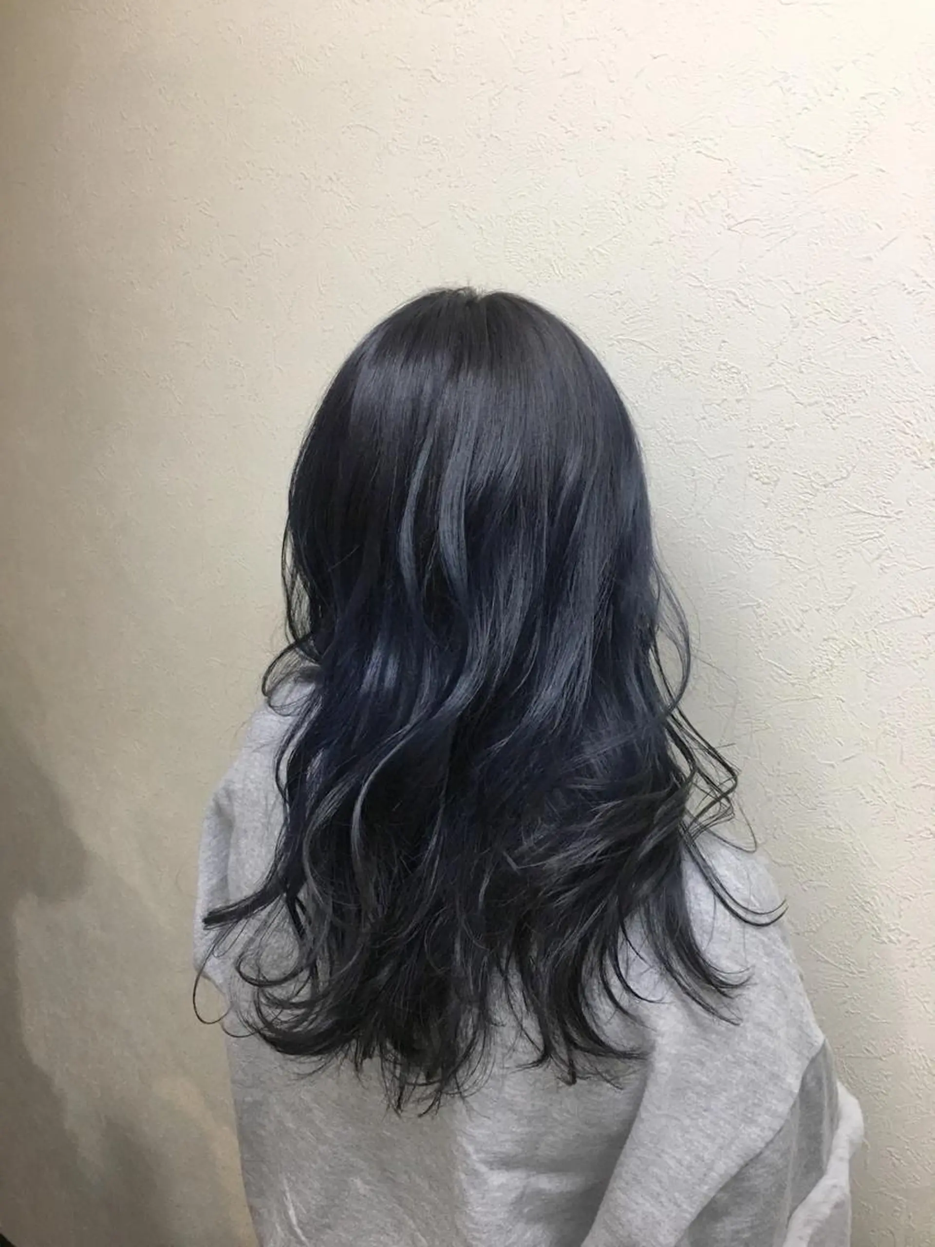 カラー 工藤 綾華のヘアスタイル