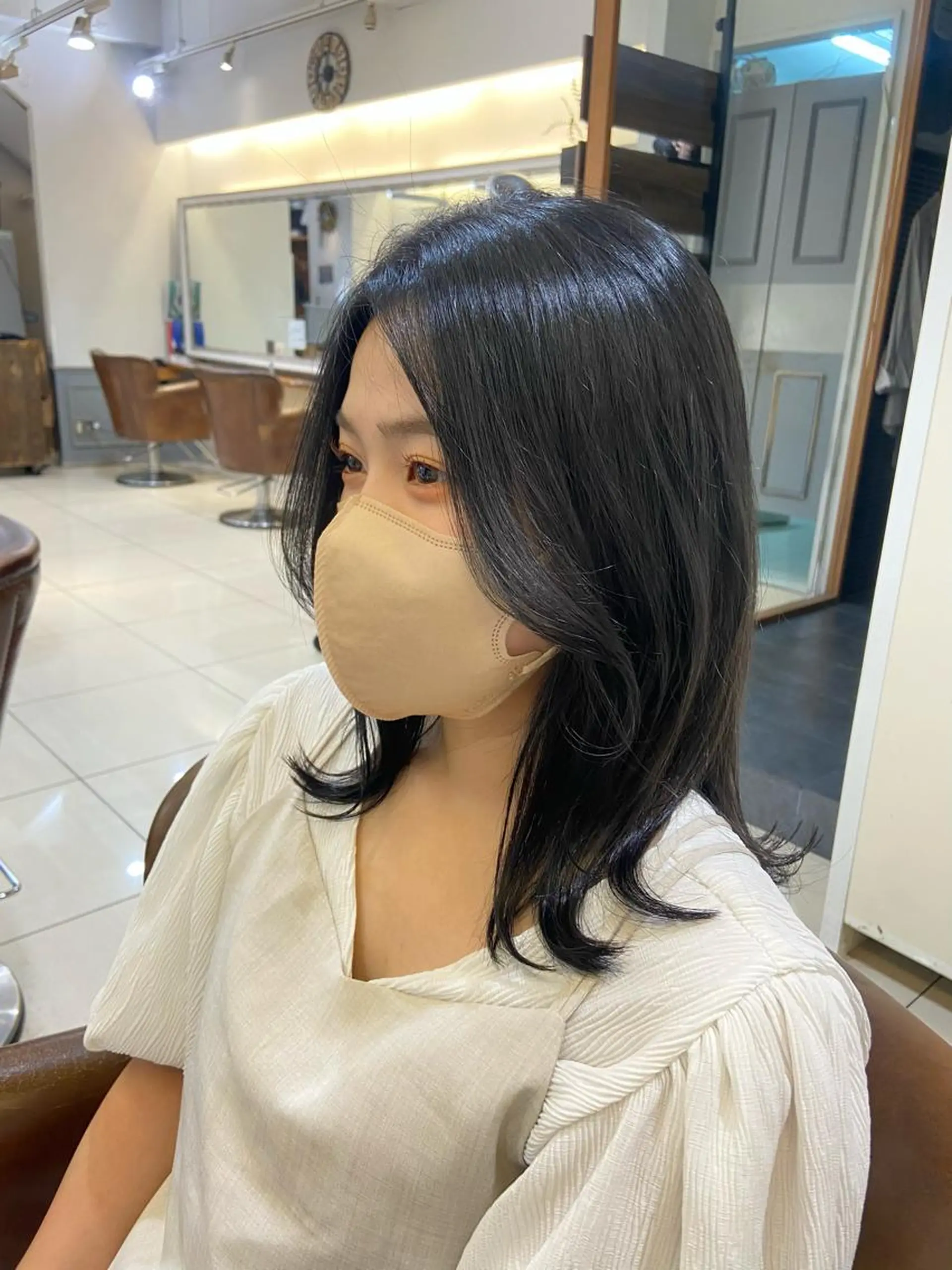 ミディアム カラー アッシュ アッシュグレー 透明感カラー カット ヘアカラー 🫧 nanaco🫧のヘアスタイル