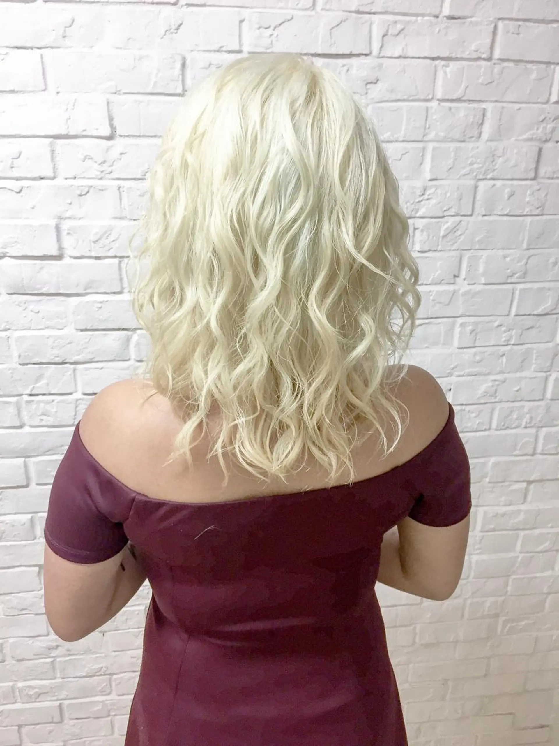 ミディアム カラー ブロンド ホワイトブロンド ヘアカラー トリートメント エクステリピート率 No.1 菊池　悠介のヘアスタイル