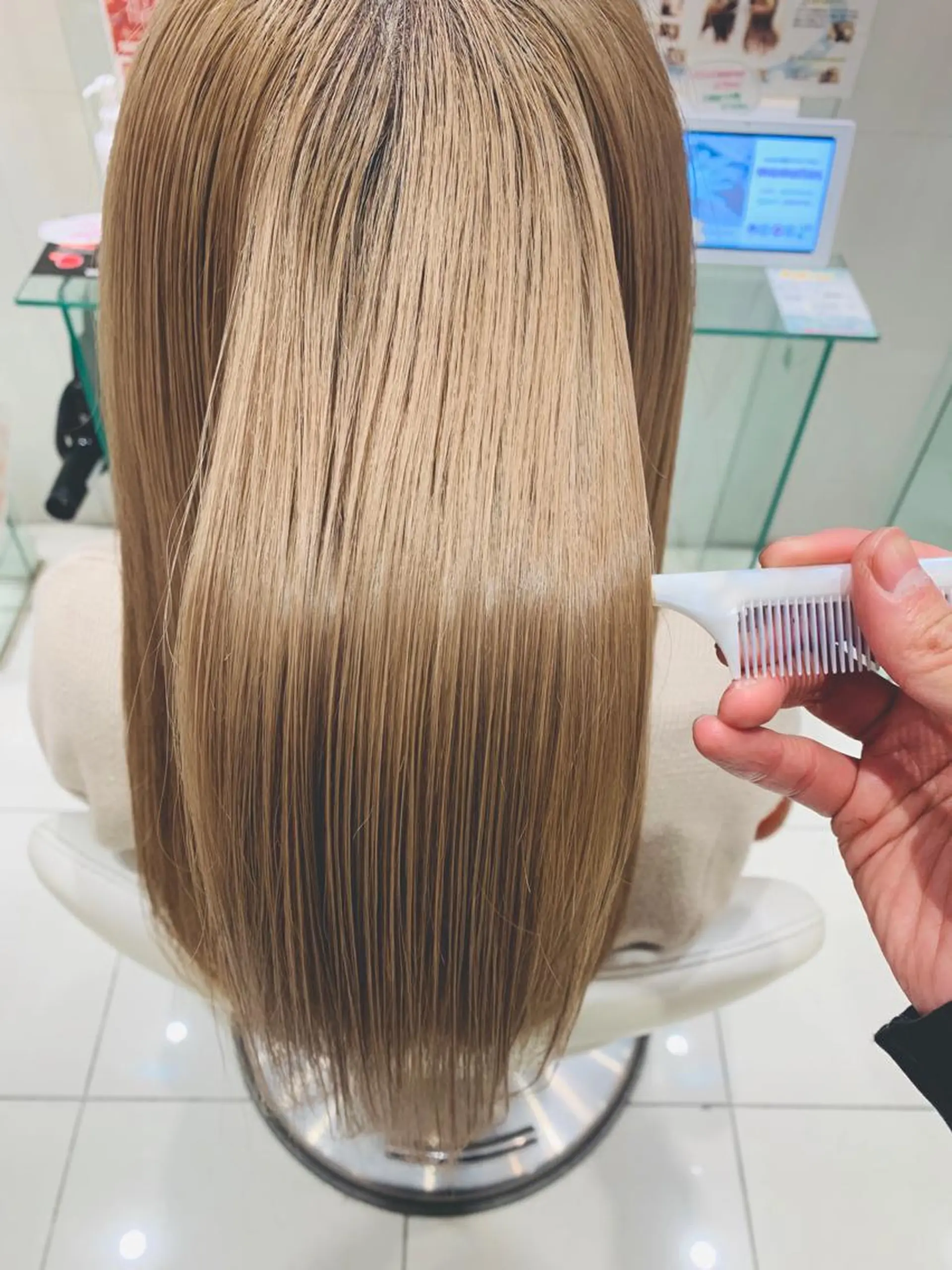 ロング 髪質改善 金井 郁弥のヘアスタイル