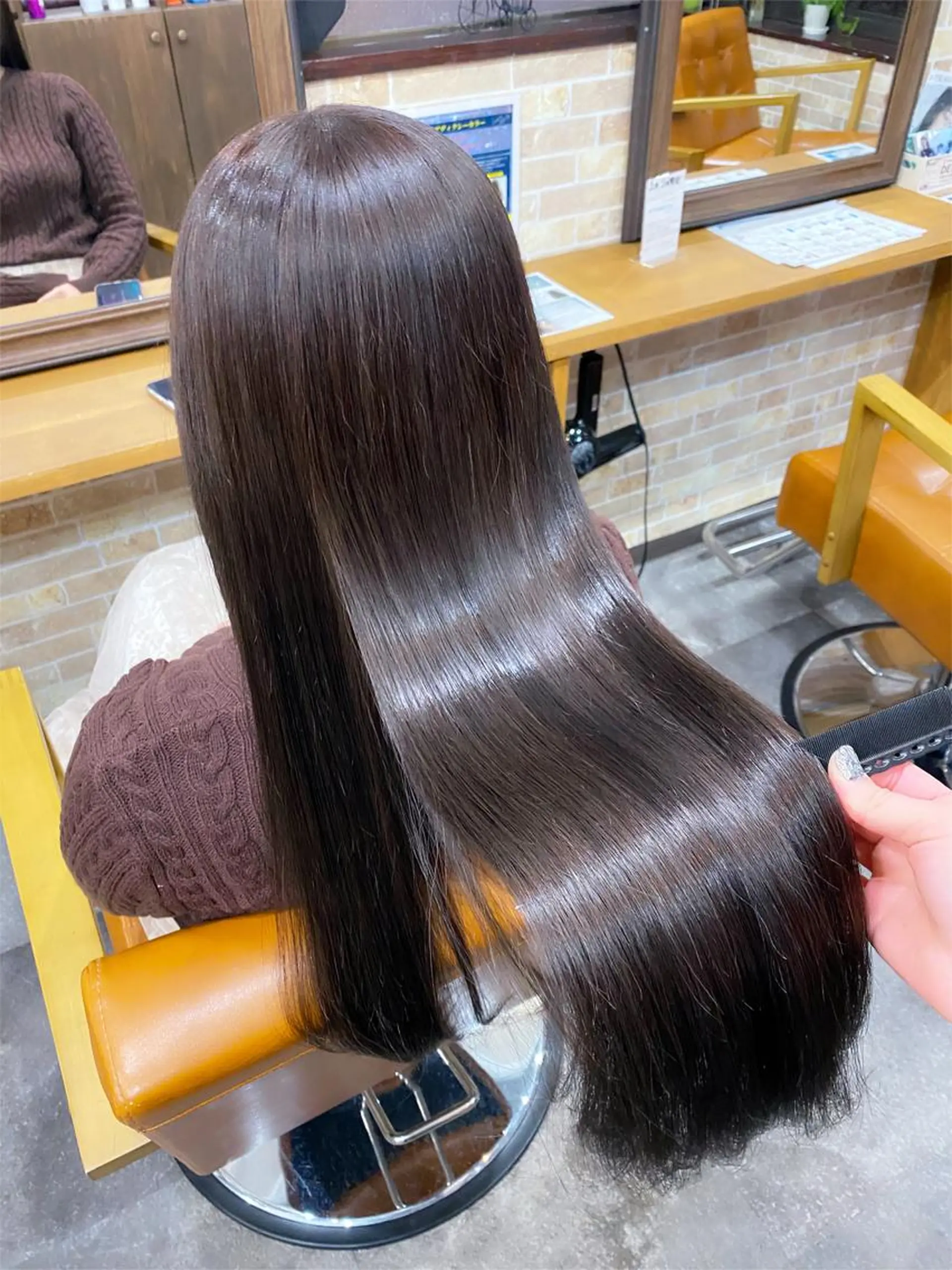 ロング トリートメント 美髪ヘア 🤍erikaのヘアスタイル