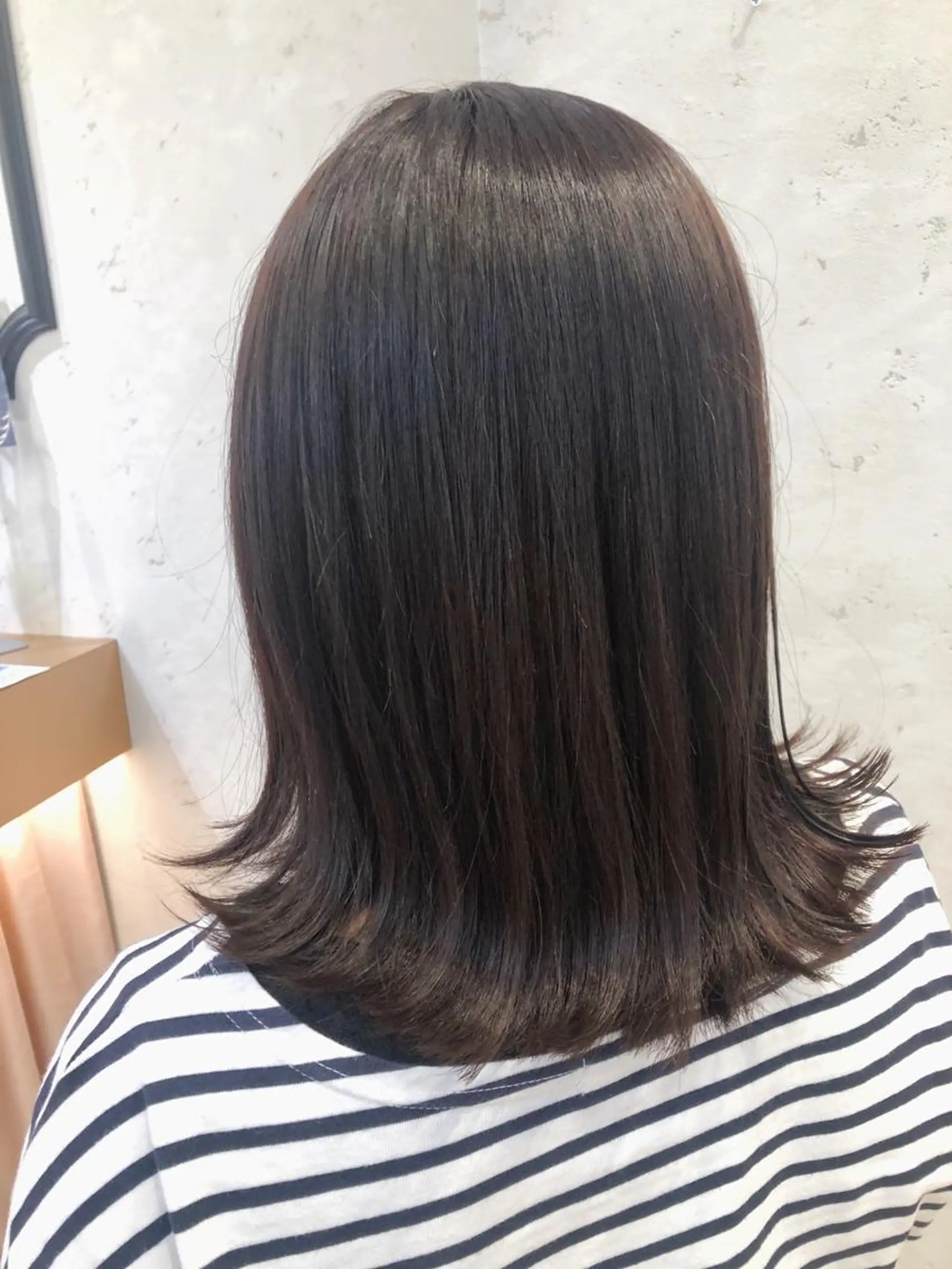 ミディアム 透明感カラー│ レイヤーヘア中居美樹のヘアスタイル