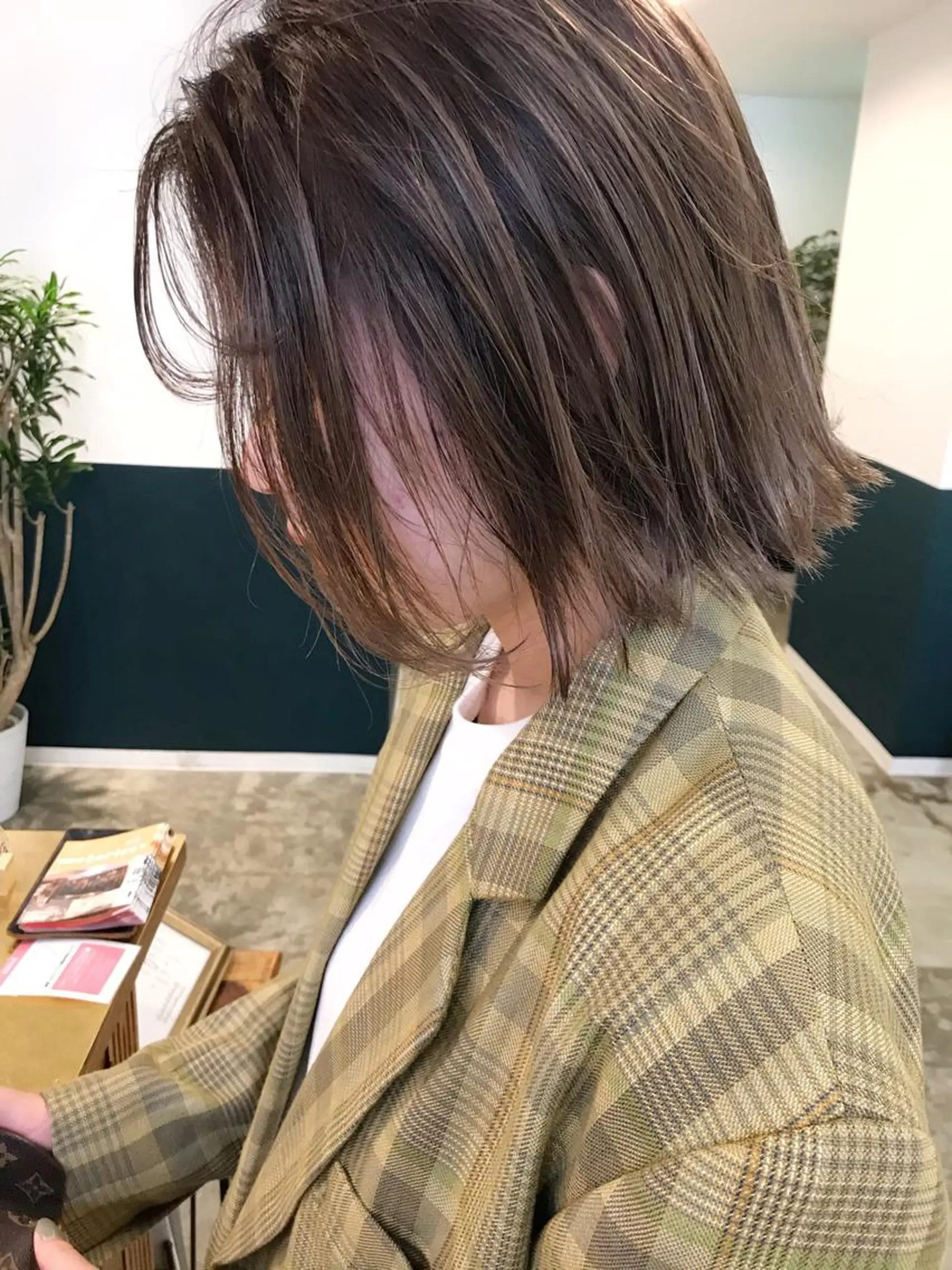 ミディアム ハイライト カット ヘアカラー カラーリスト菅野 竜矢🌈のヘアスタイル