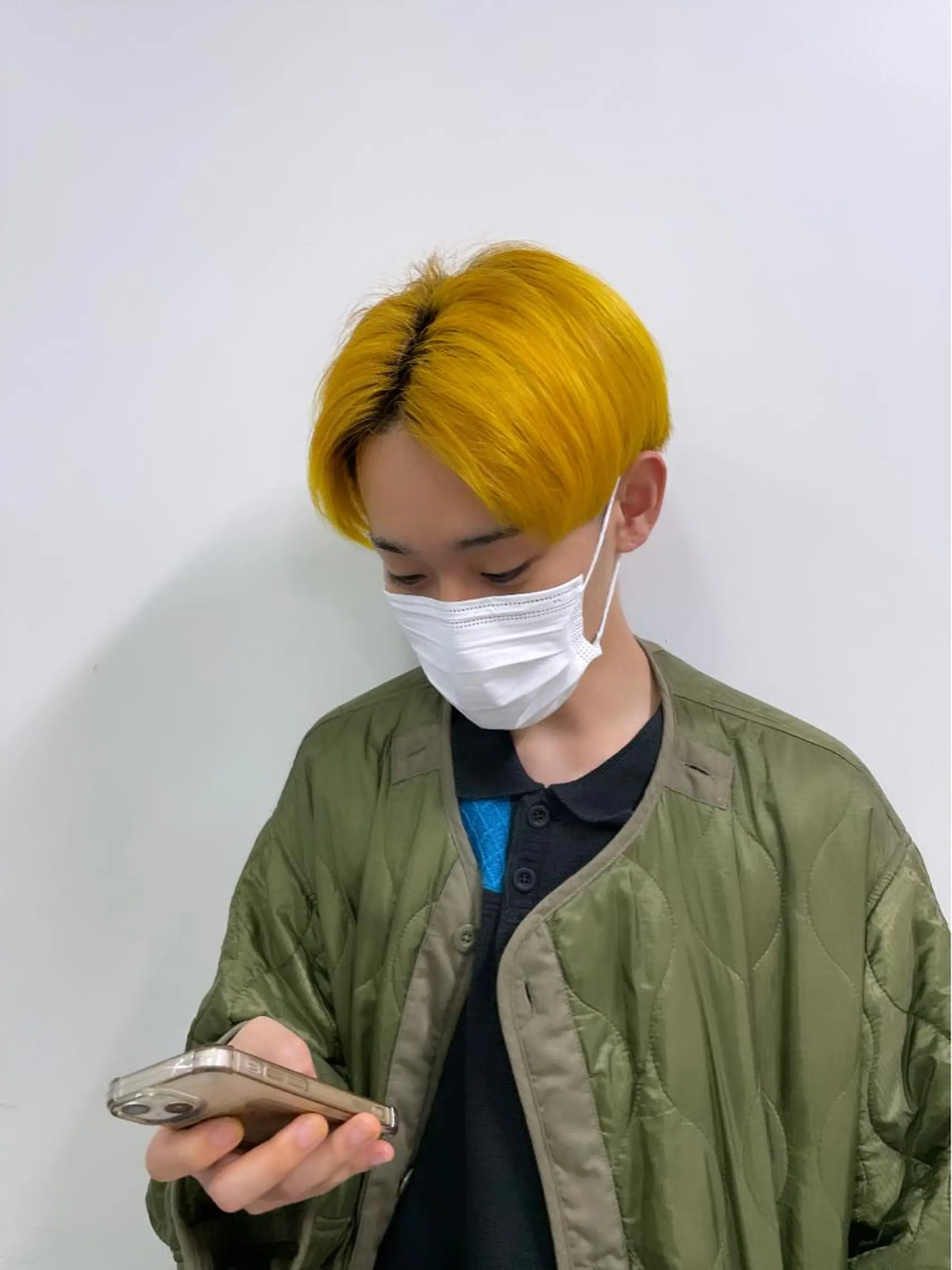 カラー イエローカラー QUEEN'S GARDEN by k-two shinsaibashi所属・k-two心斎橋 ヨシダヒロトのヘアスタイル