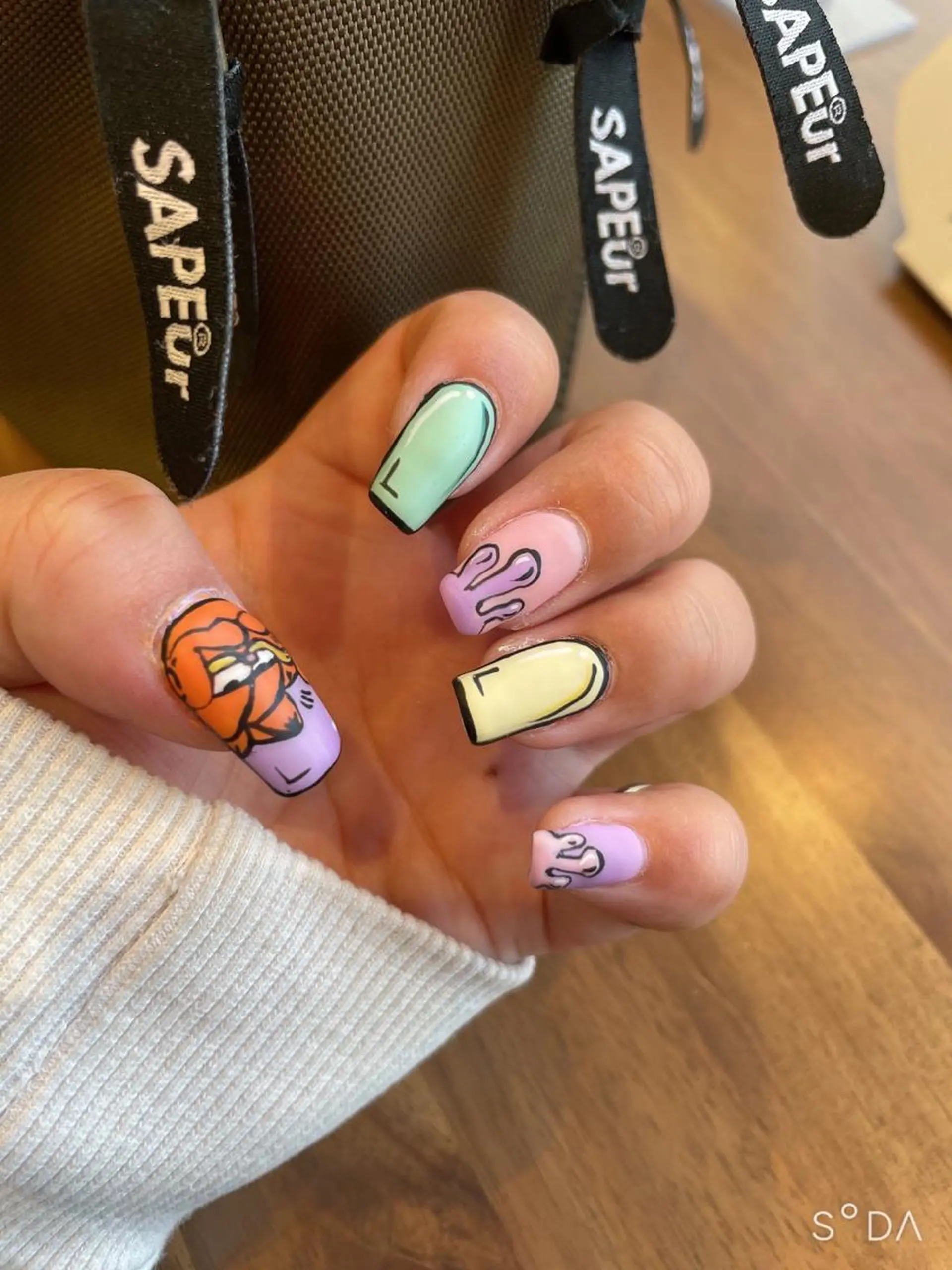 ネイル アートネイル マットネイル Nail salon Betty❤︎のネイルデザイン