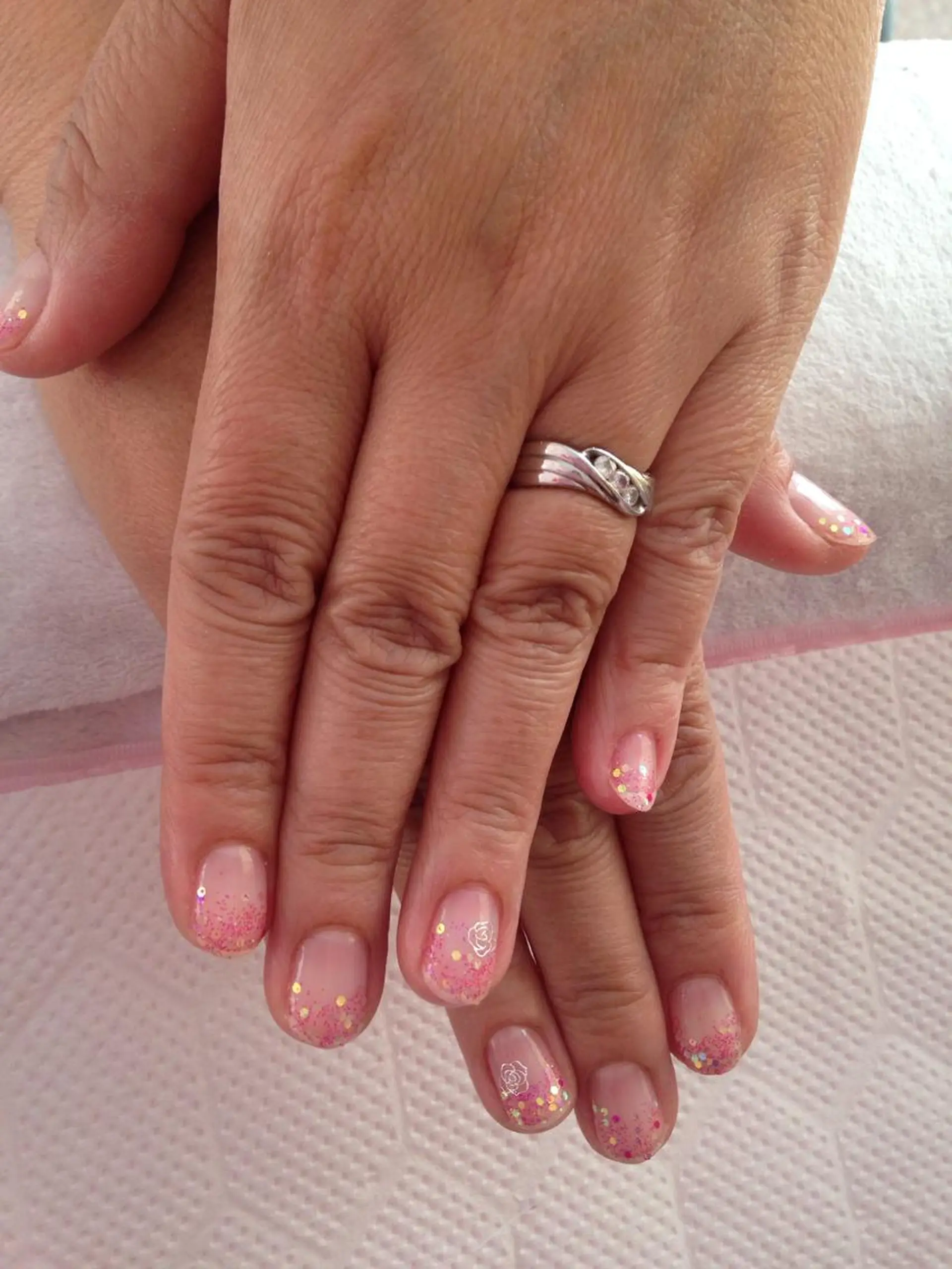 ネイル アートネイル グラデーション ラメ(グリッター) ラメグラデーション Uchida meのネイルデザイン