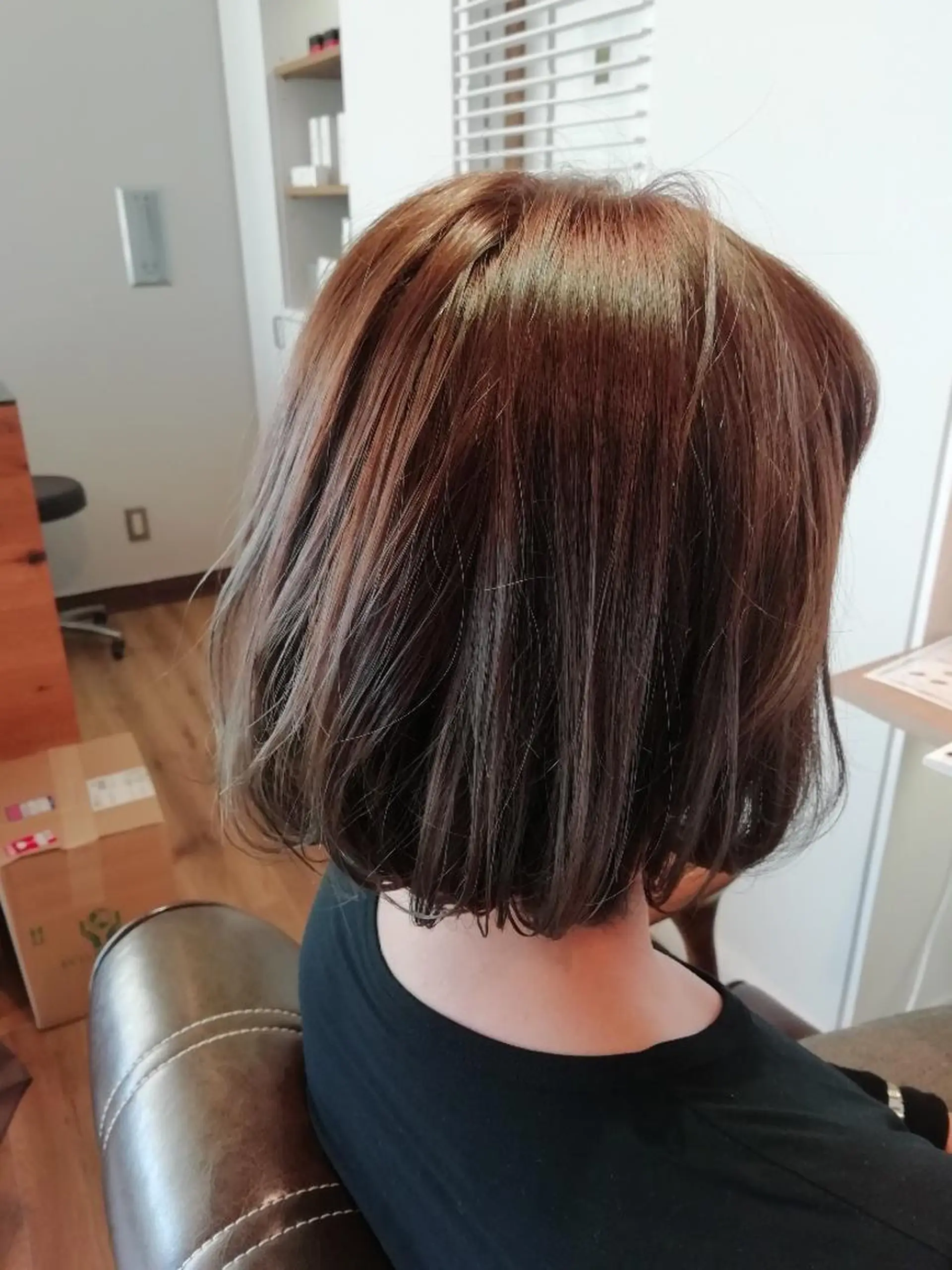 カラー アッシュ ベージュカラー 堀 望美のヘアスタイル