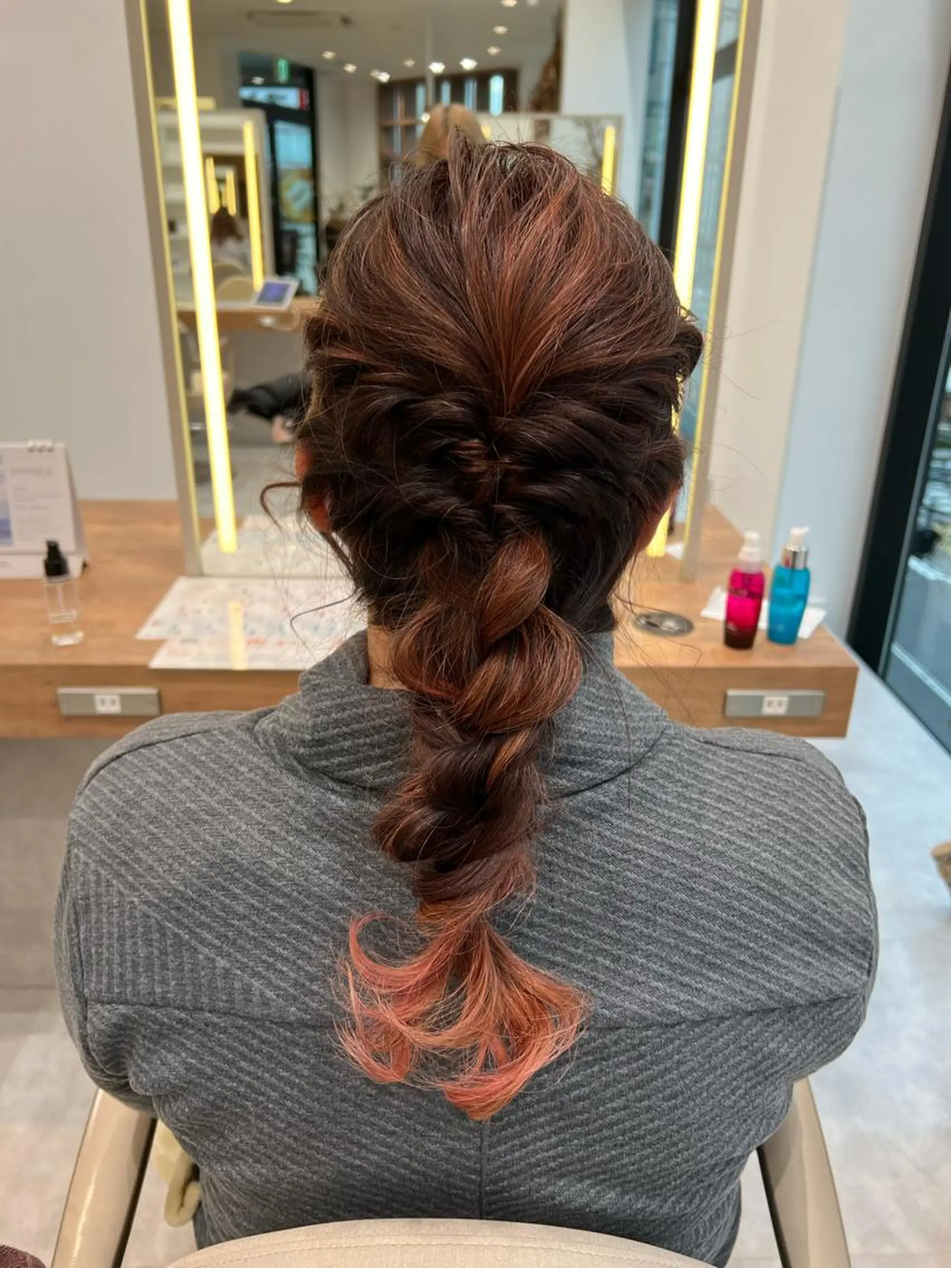 セミロング ヘアアレンジ 一ノ瀬 蘭のヘアスタイル