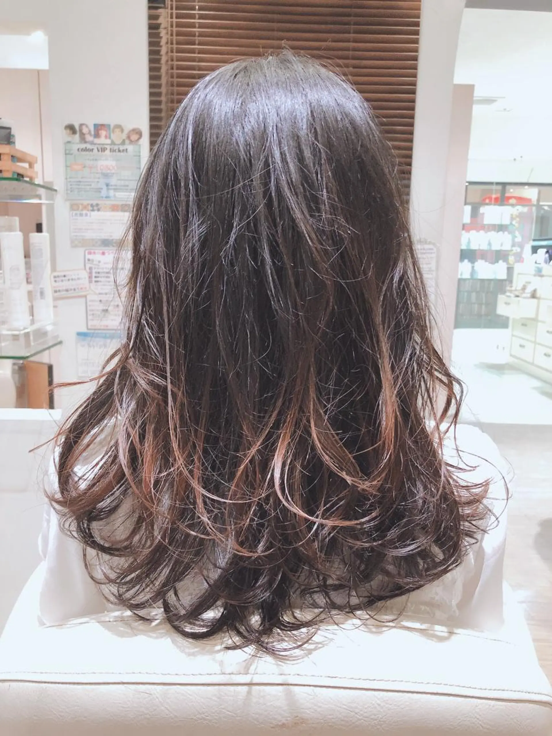 セミロング レイヤーカット hair &eye LAWE.店長のヘアスタイル
