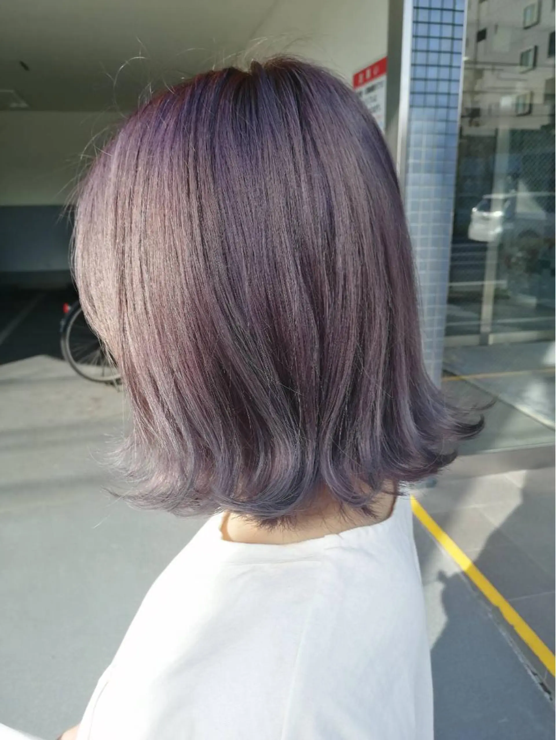 ミディアム カラー バイオレットカラー 浅岡 みちるのヘアスタイル