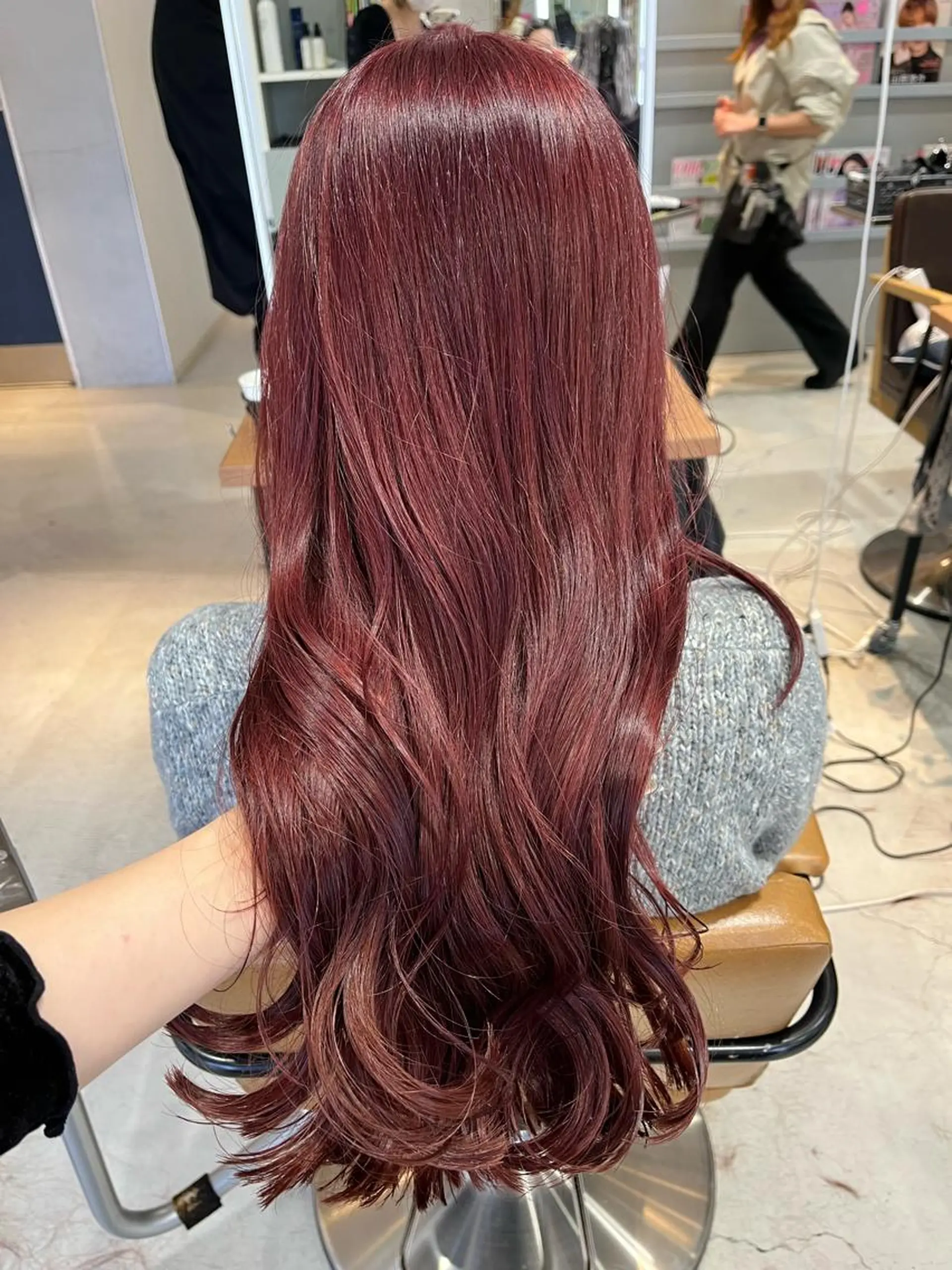 ロング カット ヘアカラー トリートメント u n aのヘアスタイル