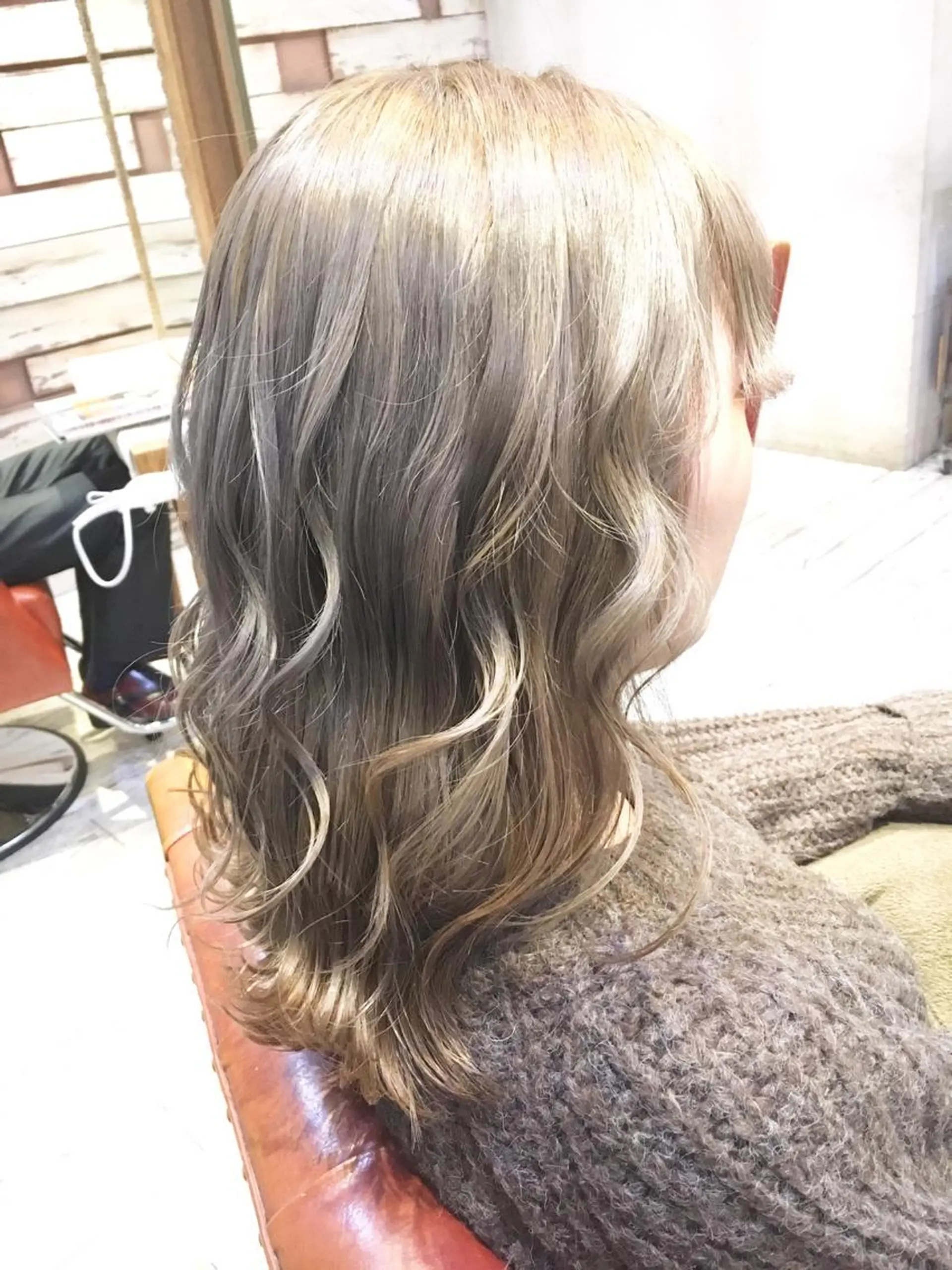 ミディアム カラー カット ヘアカラー トリートメント DECORA sweet(川越)所属・坪田 彩花のヘアスタイル