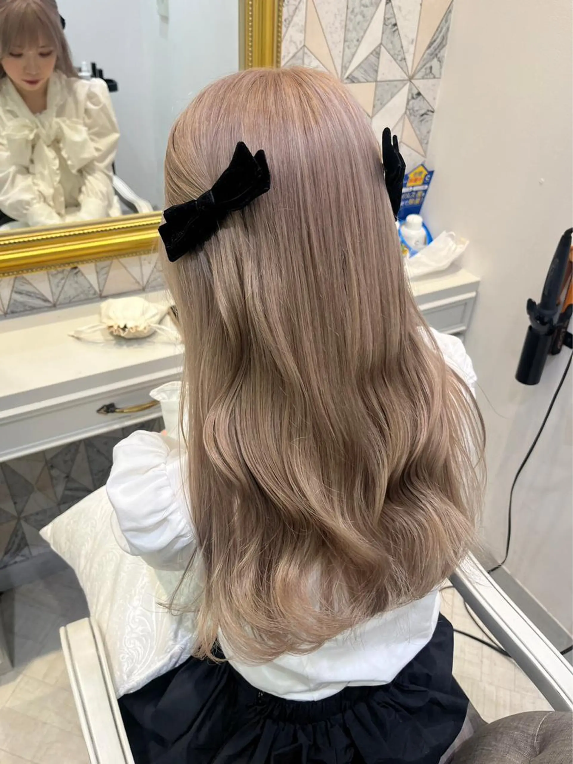 ロング カラー ベージュカラー ミルクティーベージュ クルミ🤍ピンク 🎀韓国ヘアのヘアスタイル