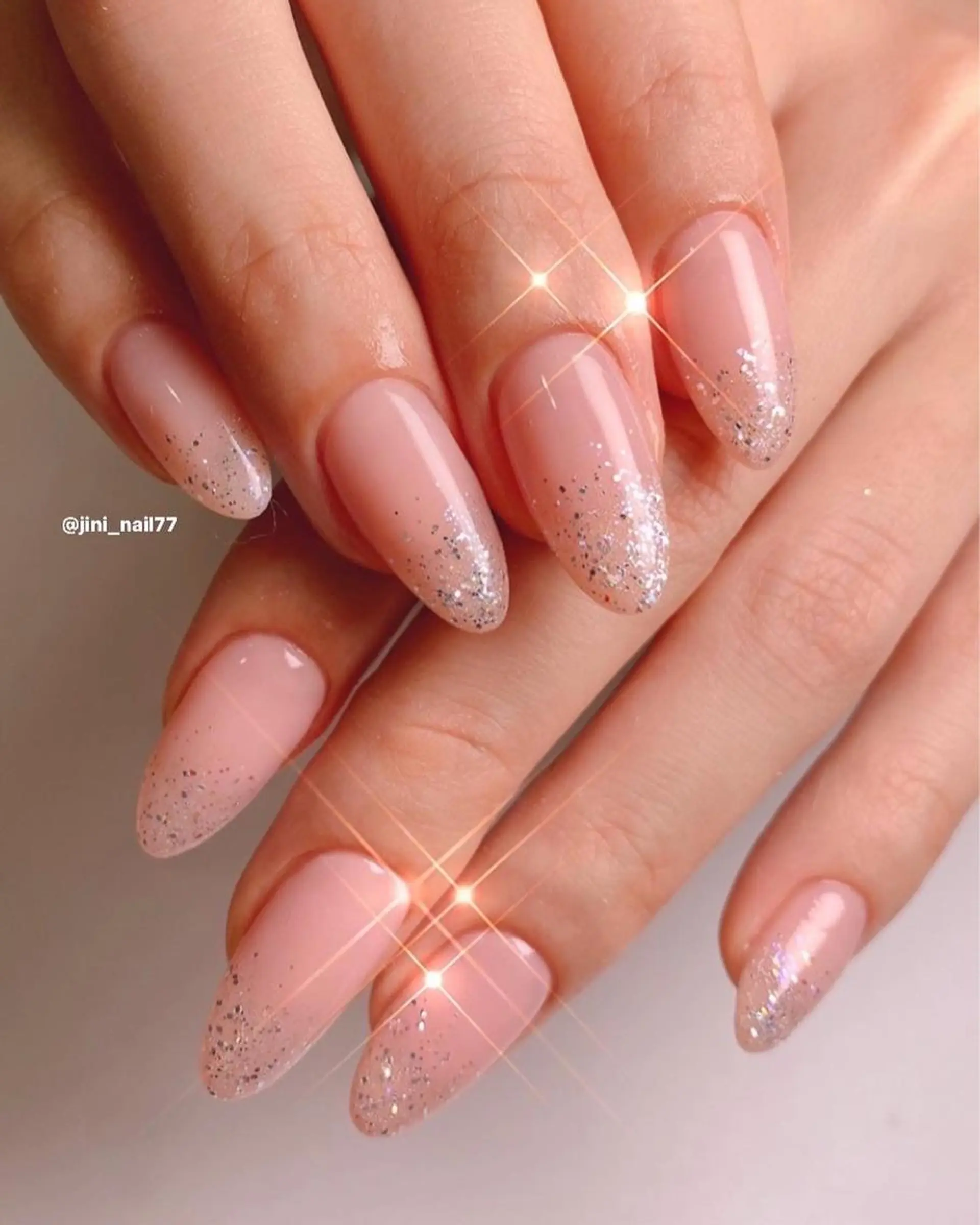 ネイル JINI NAIL所属・ジニ ネイルのネイルデザイン