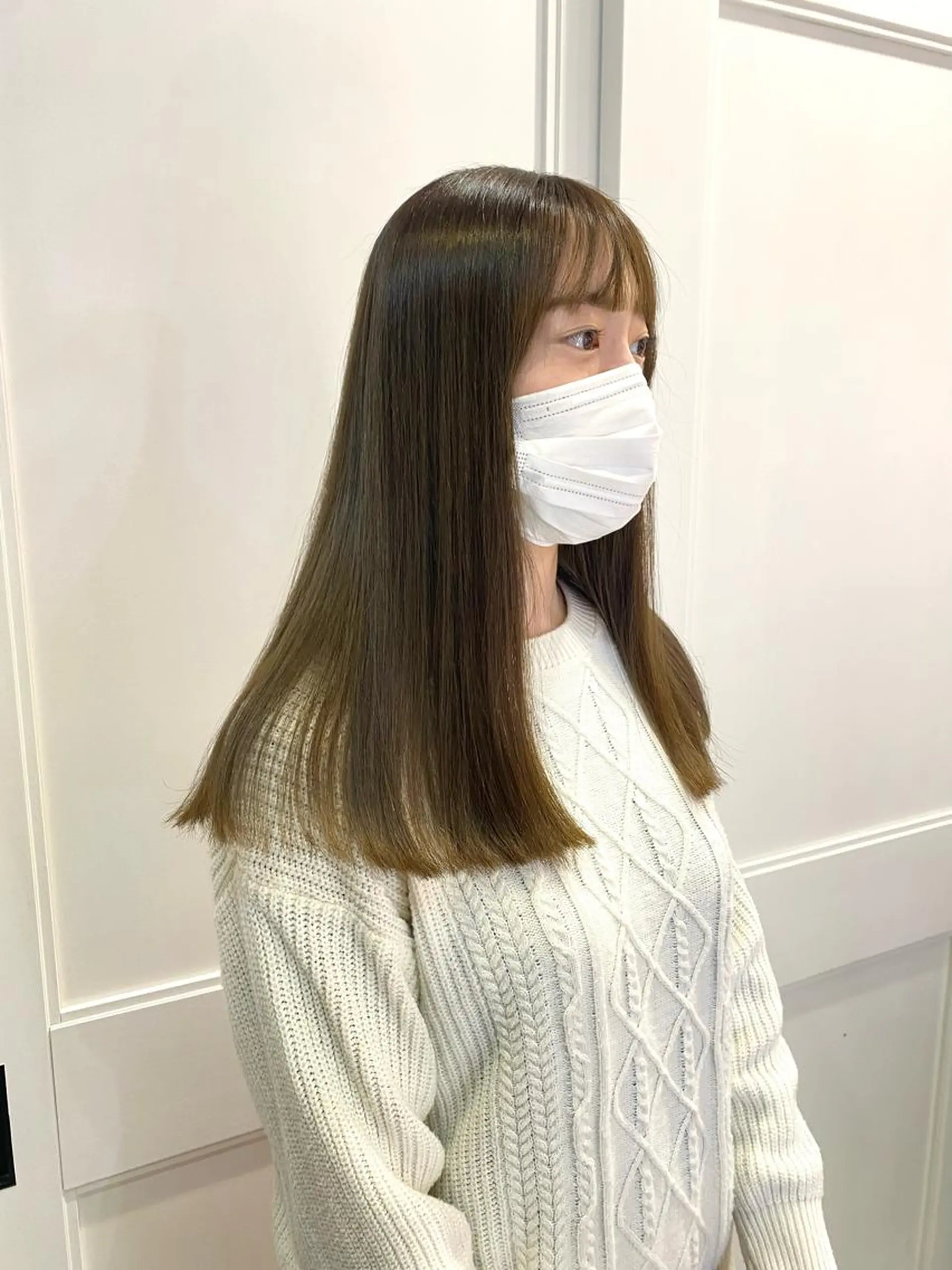 セミロング カラー オリーブカラー Ayuna /透明感カラーのヘアスタイル